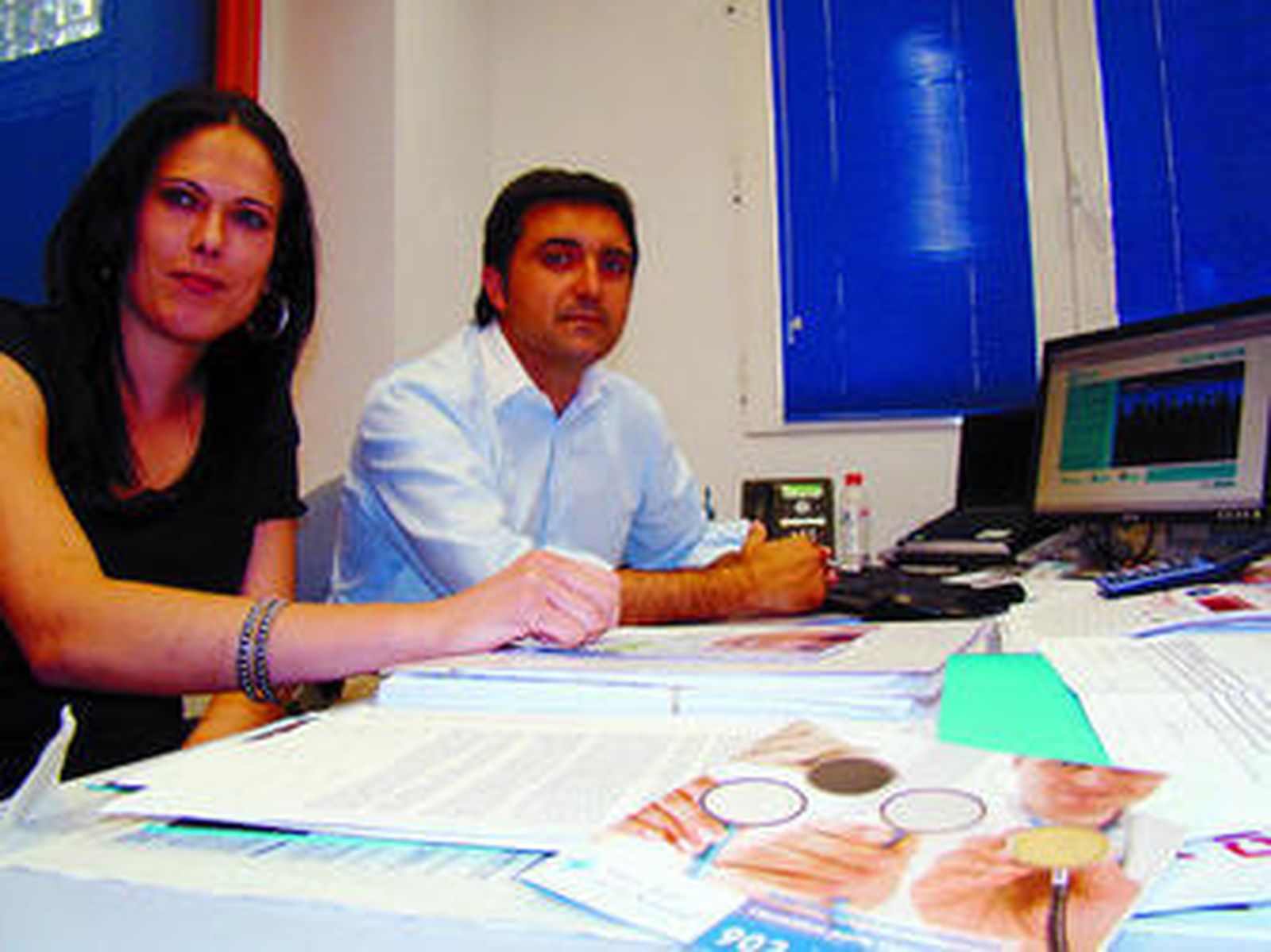 Lorena Toledo, controller de Guía Azul y Manuel López, director de negocio.