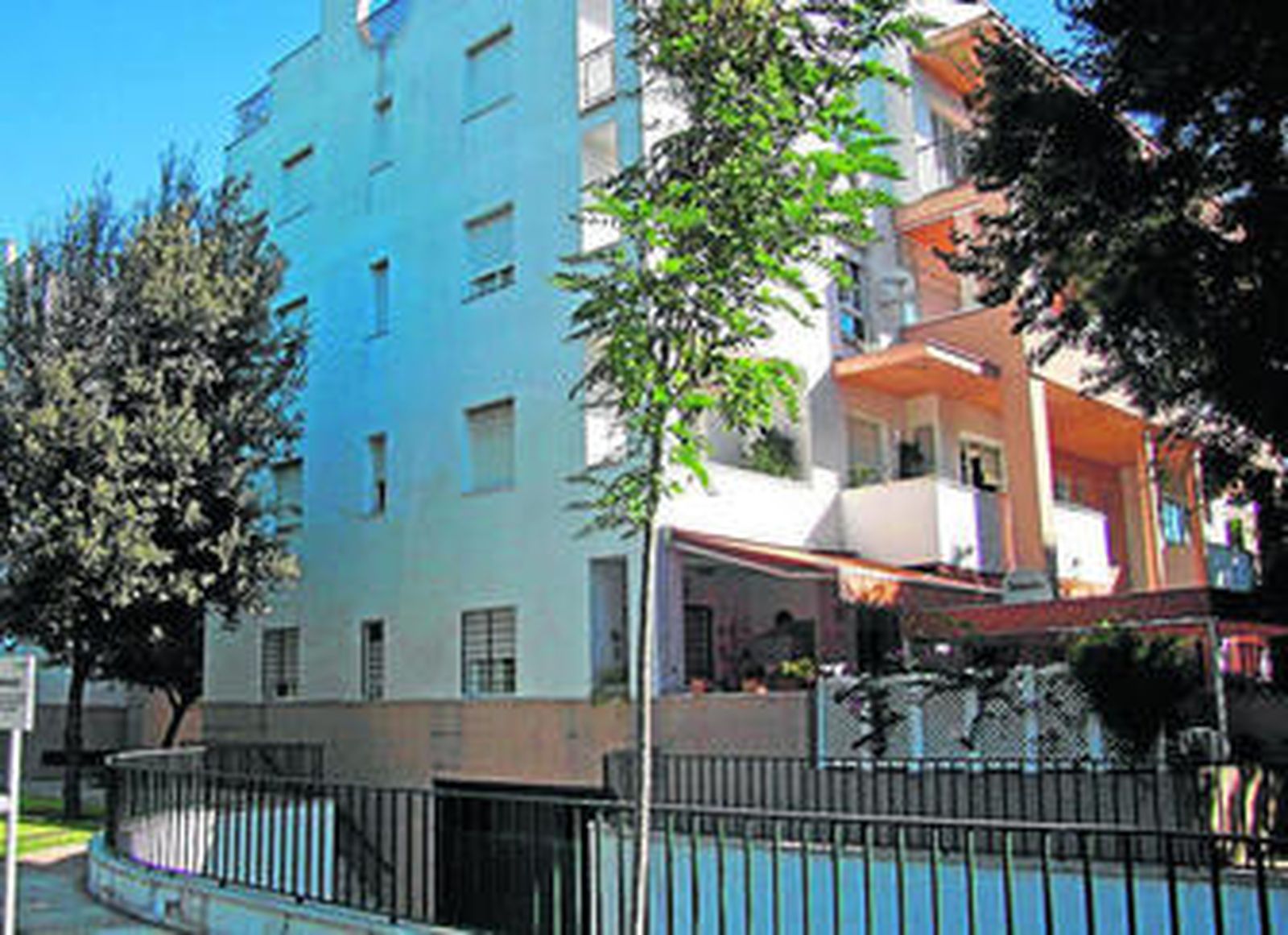 Modelo de viviendas construidas para acoger al personal de la Exposición Universal.