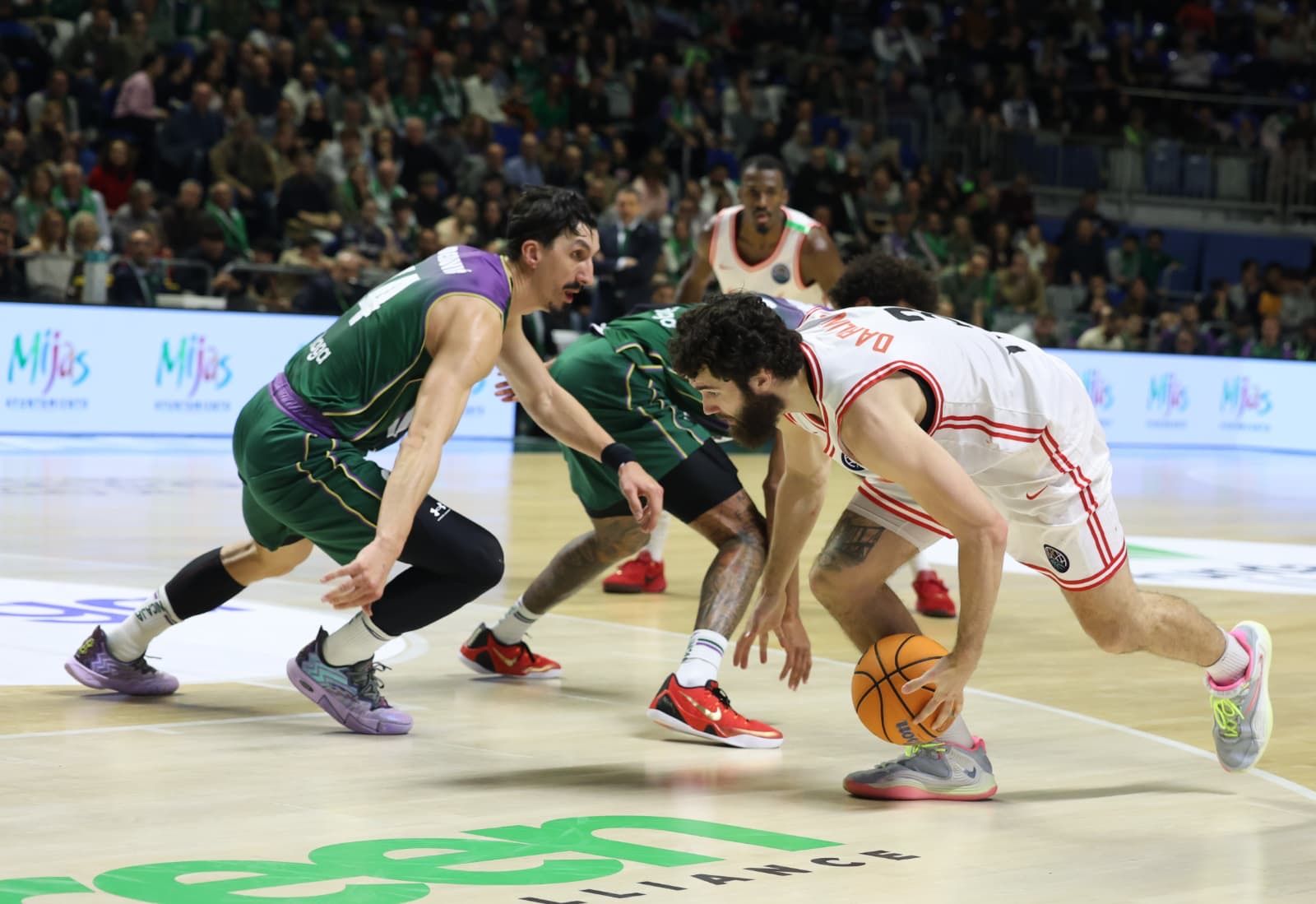El Unicaja-Elan Chalon, en fotos
