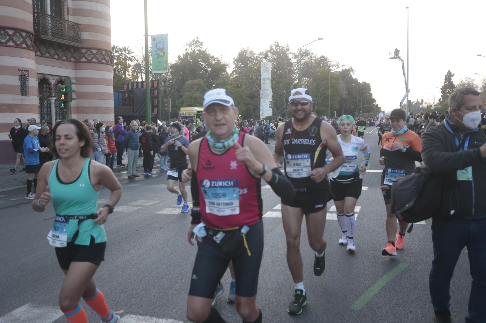 Las imágenes de la Maratón de Sevilla 2022 (5)