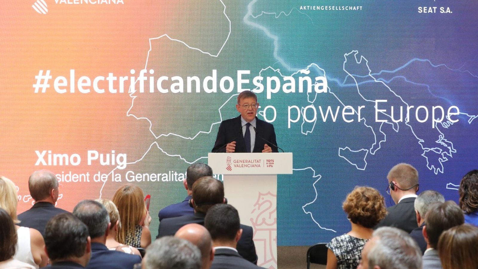 El presidente de la Generalitat anunció la creación de un centro de formación para jóvenes que trabajarán en la gigafactoría de Sagunto.