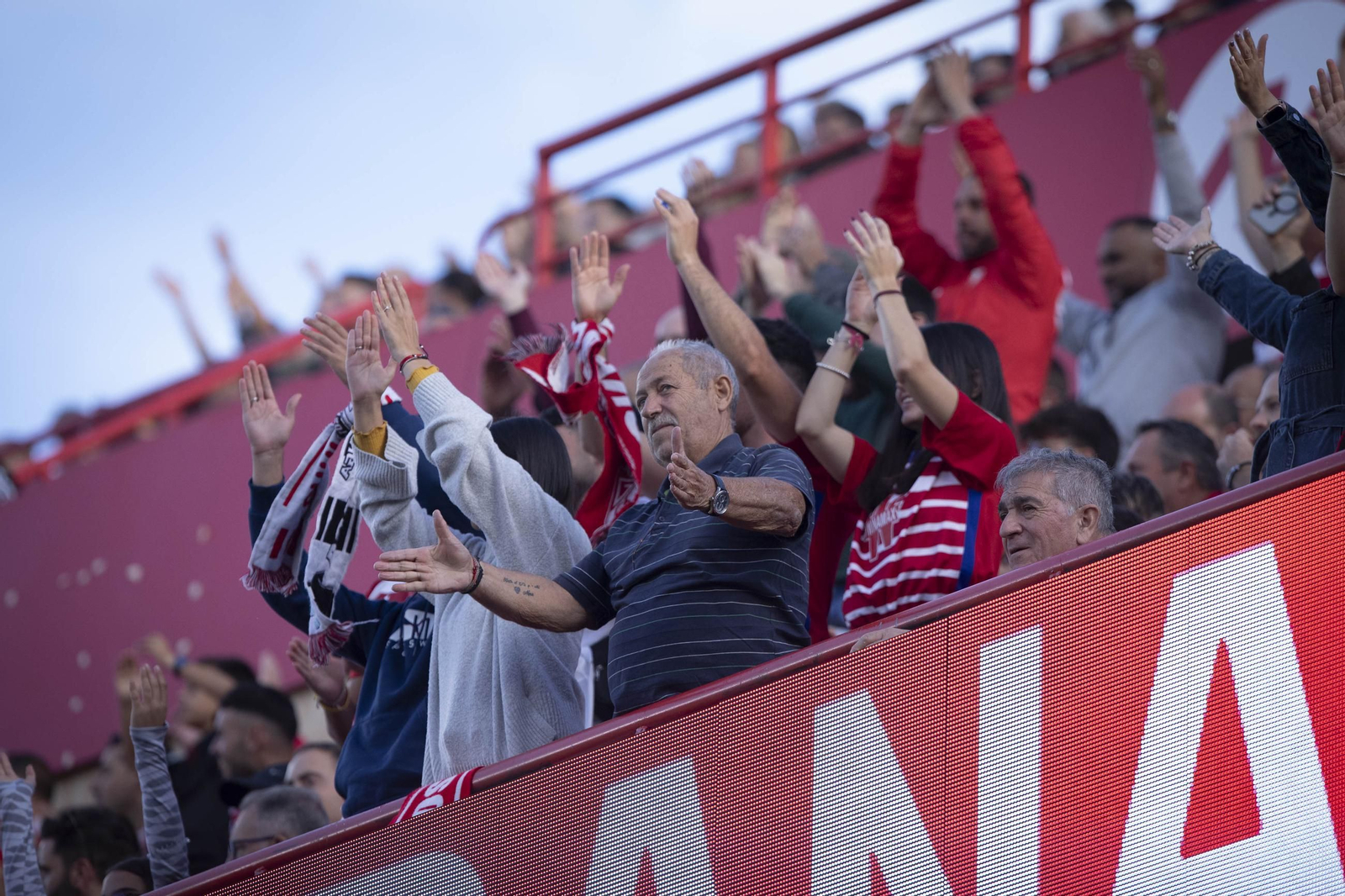 Las mejores imágenes de la victoria del Granada contra el Tenerife