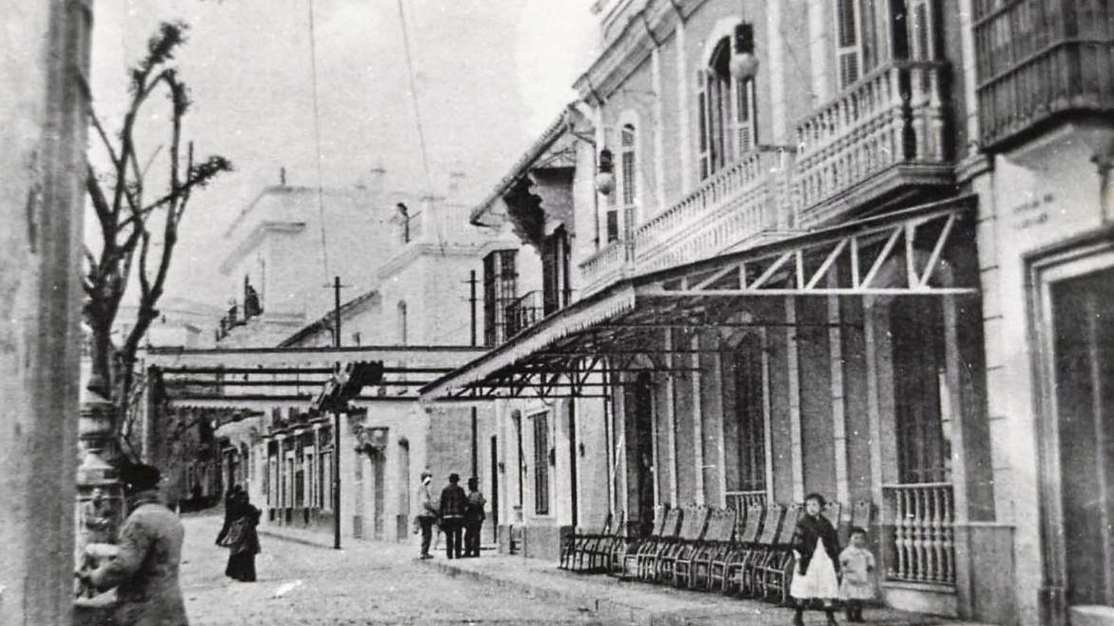 Los jóvenes aristocratas acudían a los bailes del Casino.