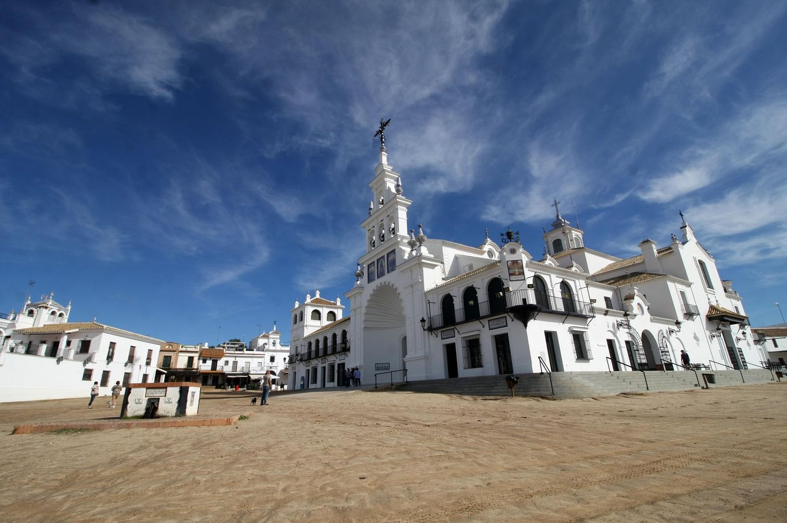 Imágenes de la marisma de El Rocío y de la laguna de El Portil tras las últimas lluvias