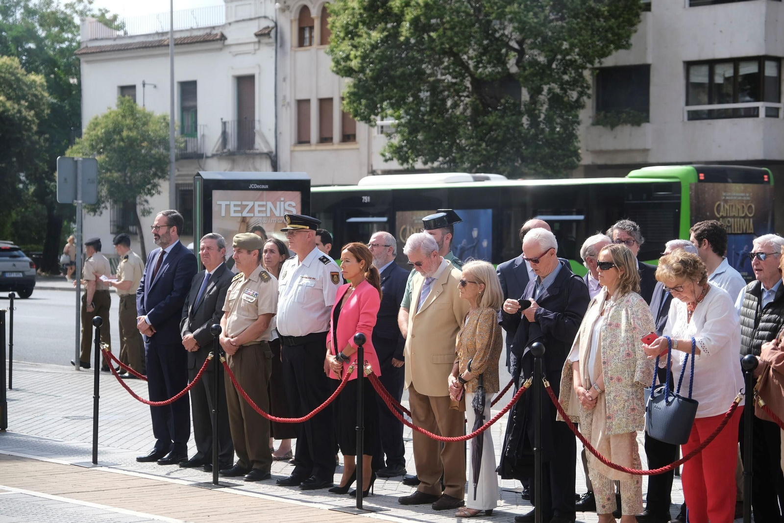 El homenaje de la Brigada de Córdoba al teniente Rafael Carbonell, en imágenes