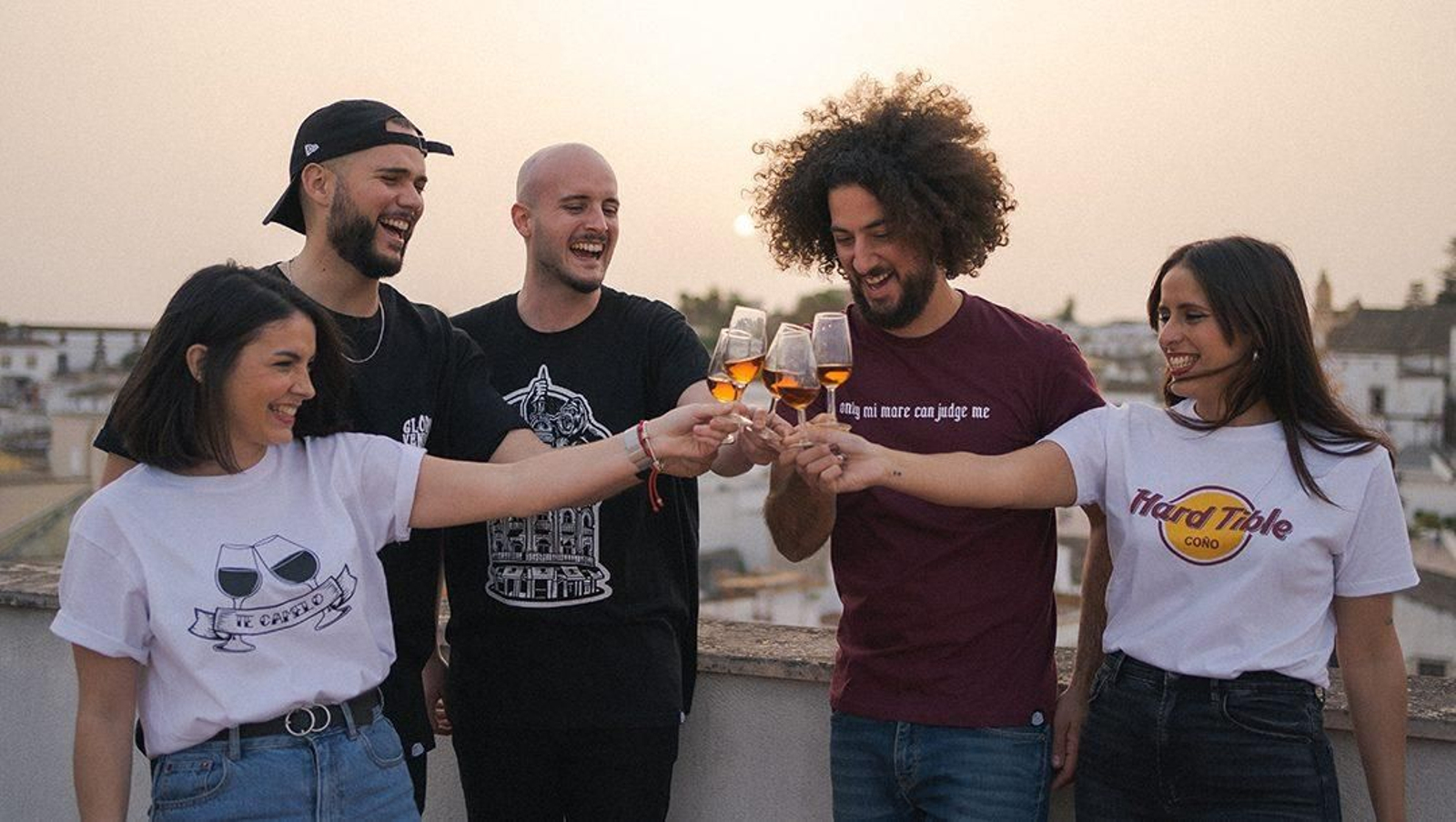 Sudaderas y camisetas de Gloria Vendimia