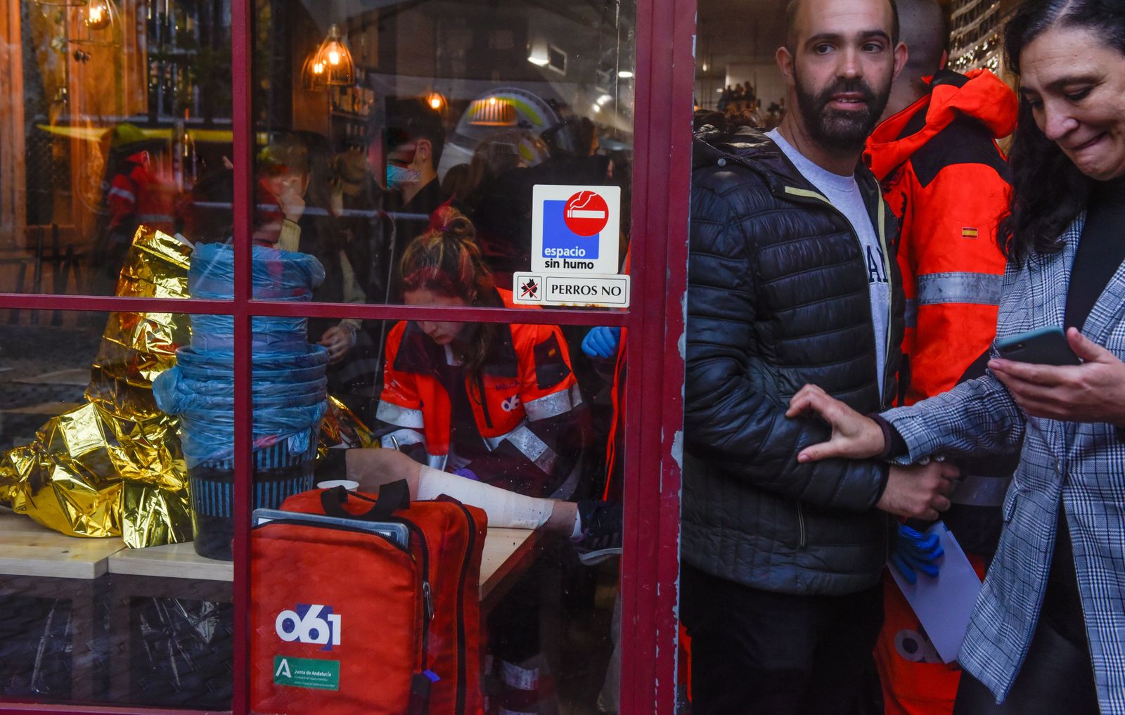 Heridos varios niños en la caída de una carpa en la Alameda
