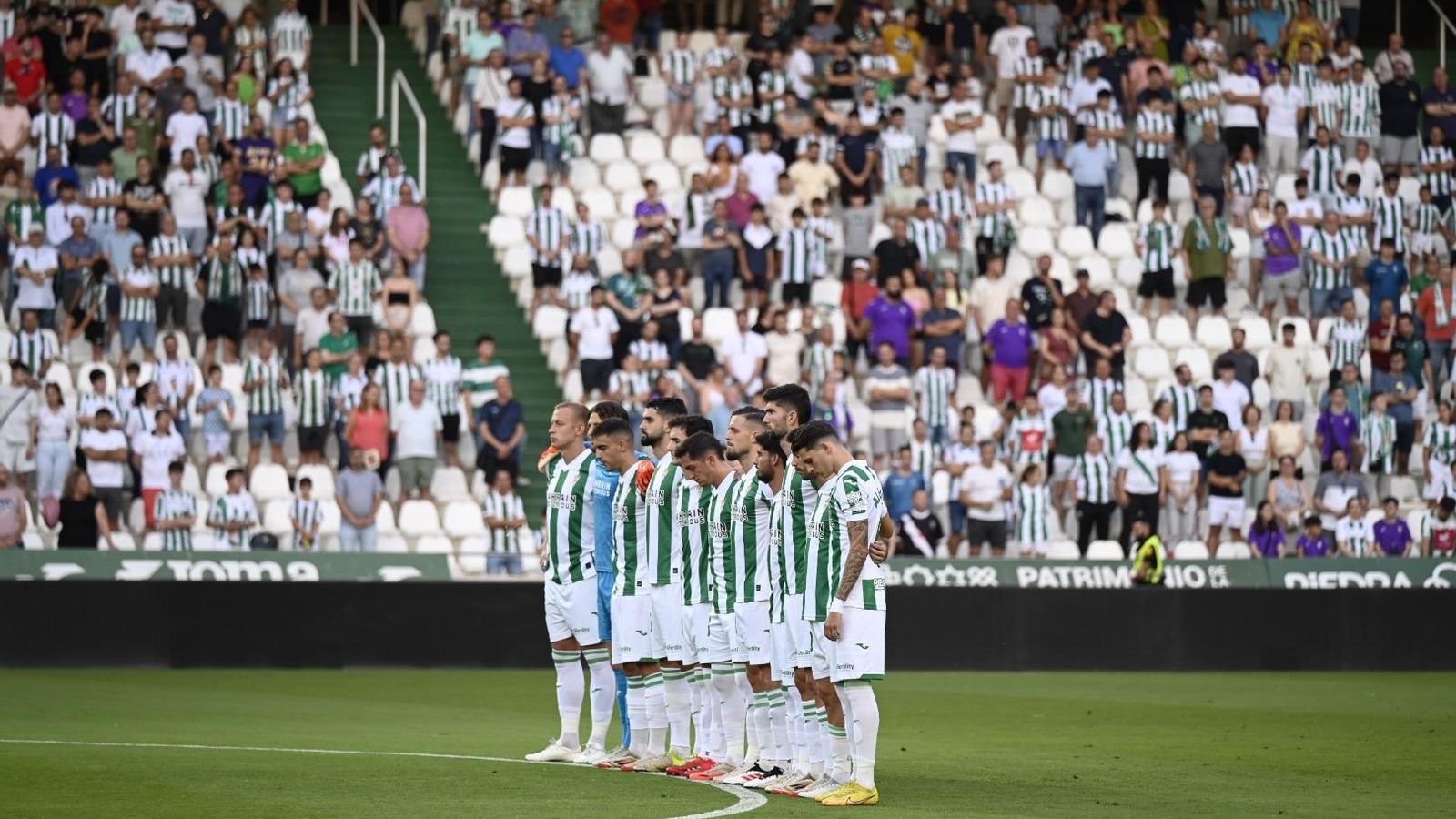 Las mejores fotos del ambiente en El Arcángel para el Córdoba CF - Albacete