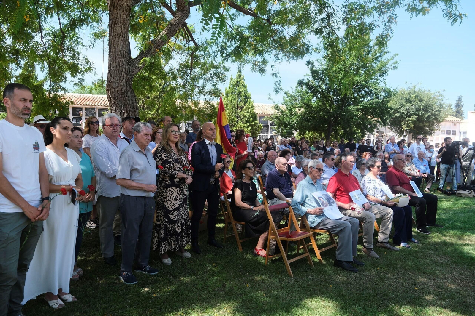 El homenaje a las víctimas del franquismo en Córdoba, en imágenes