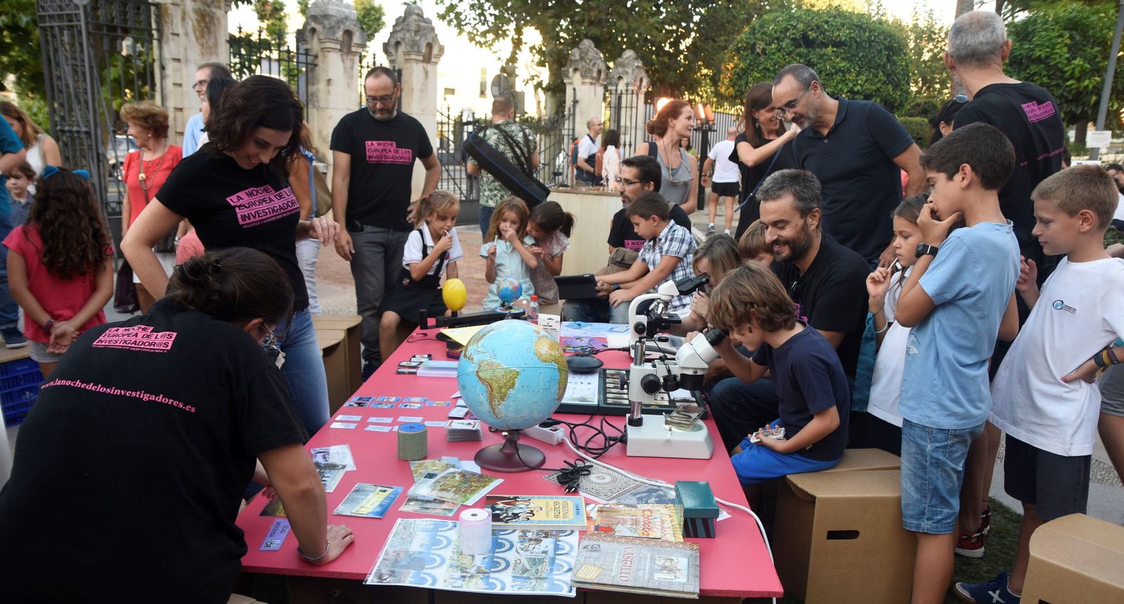 Una imagen de una actividad de la Noche de los Investigadores de 2018.