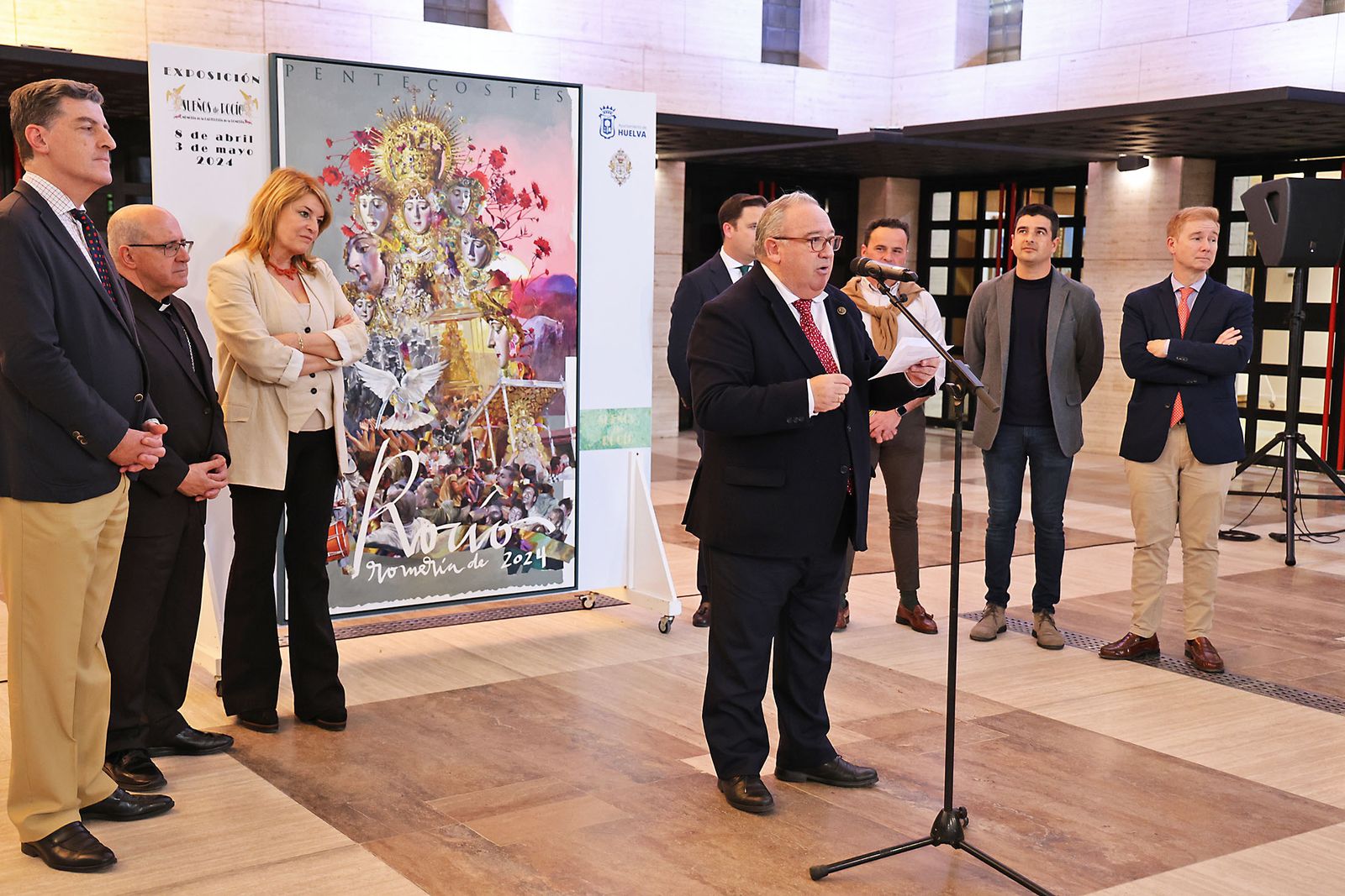 Imágenes de la inauguración de la exposición 'Sueños de Rocío. Carteles de Romería'.