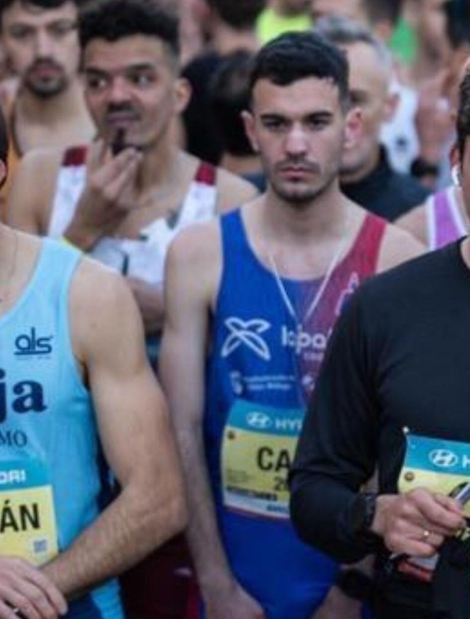 El atleta almeriense preparado para tomar la salida de la Media Maratón de Barcelona este pasado fin de semana.