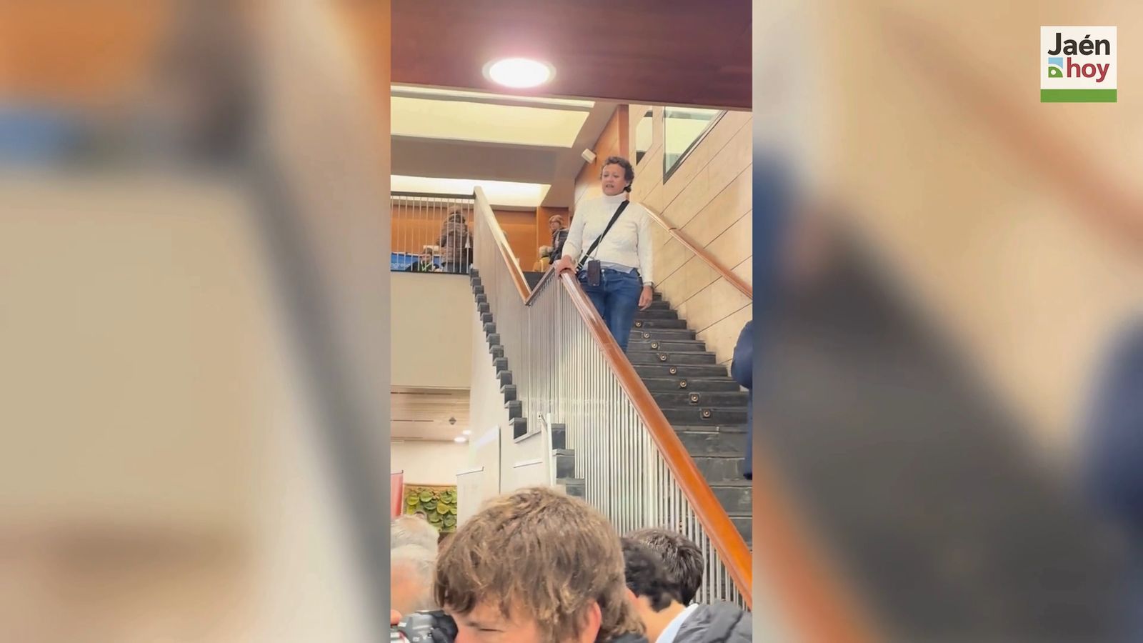 María José Martín: "¿Y a las que nos han cortado un 20% de nuestro pecho, Juanma?”