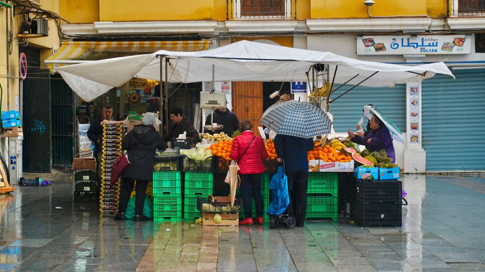 Llueve sobre mojado: Fotos de la borrasca Martinho a su paso por Algeciras