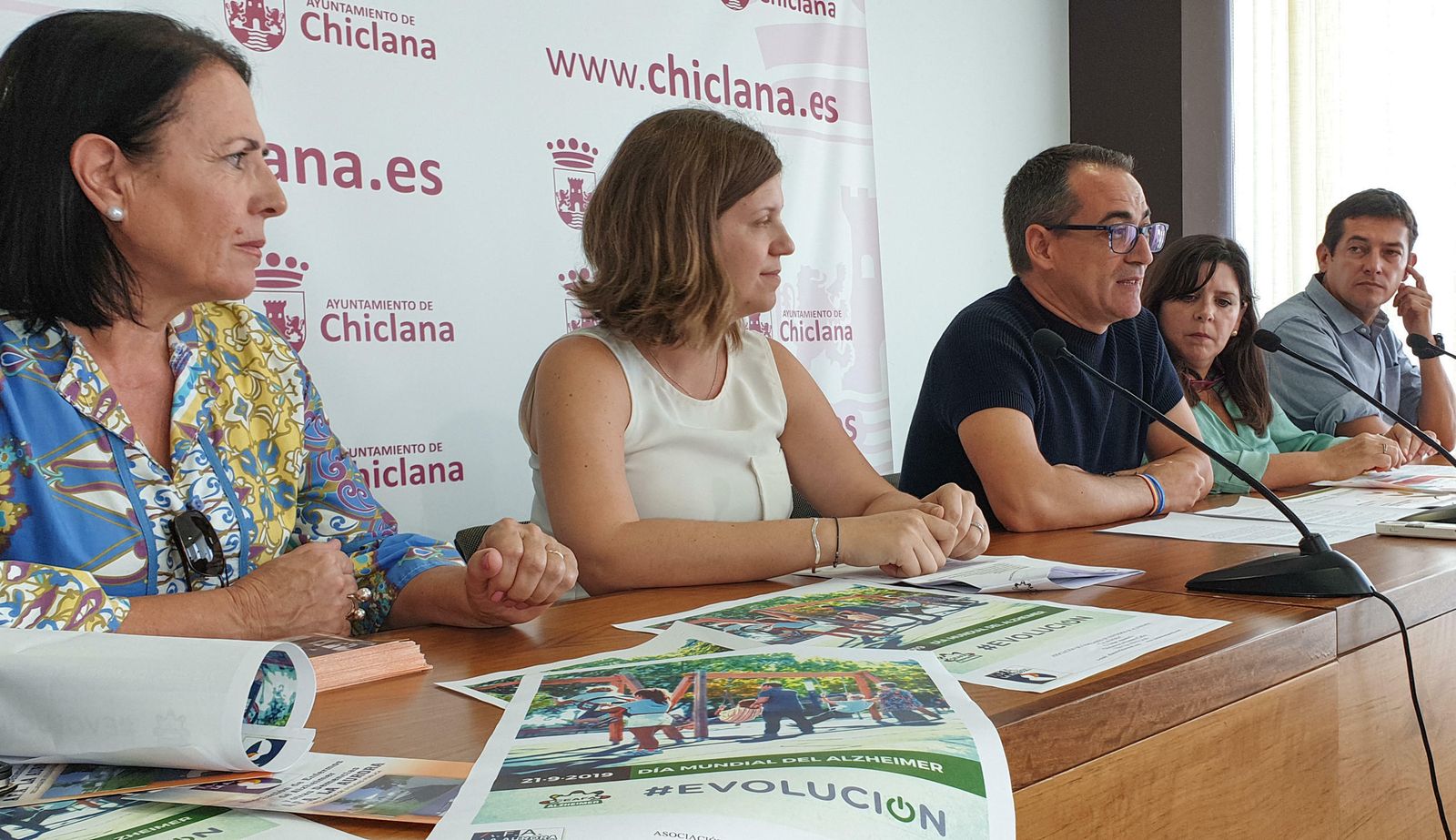 El edil de Servicios Sociales con responsables de Afanas y La Aurora en el Ayuntamiento.