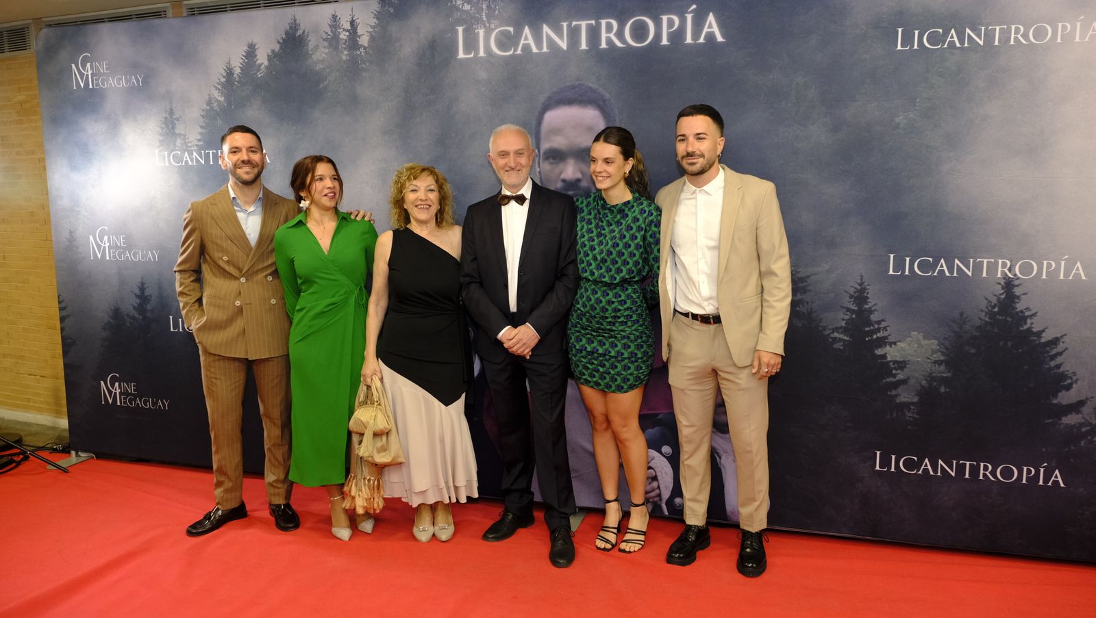 Imágenes del estreno en Almería de la película Licantropía