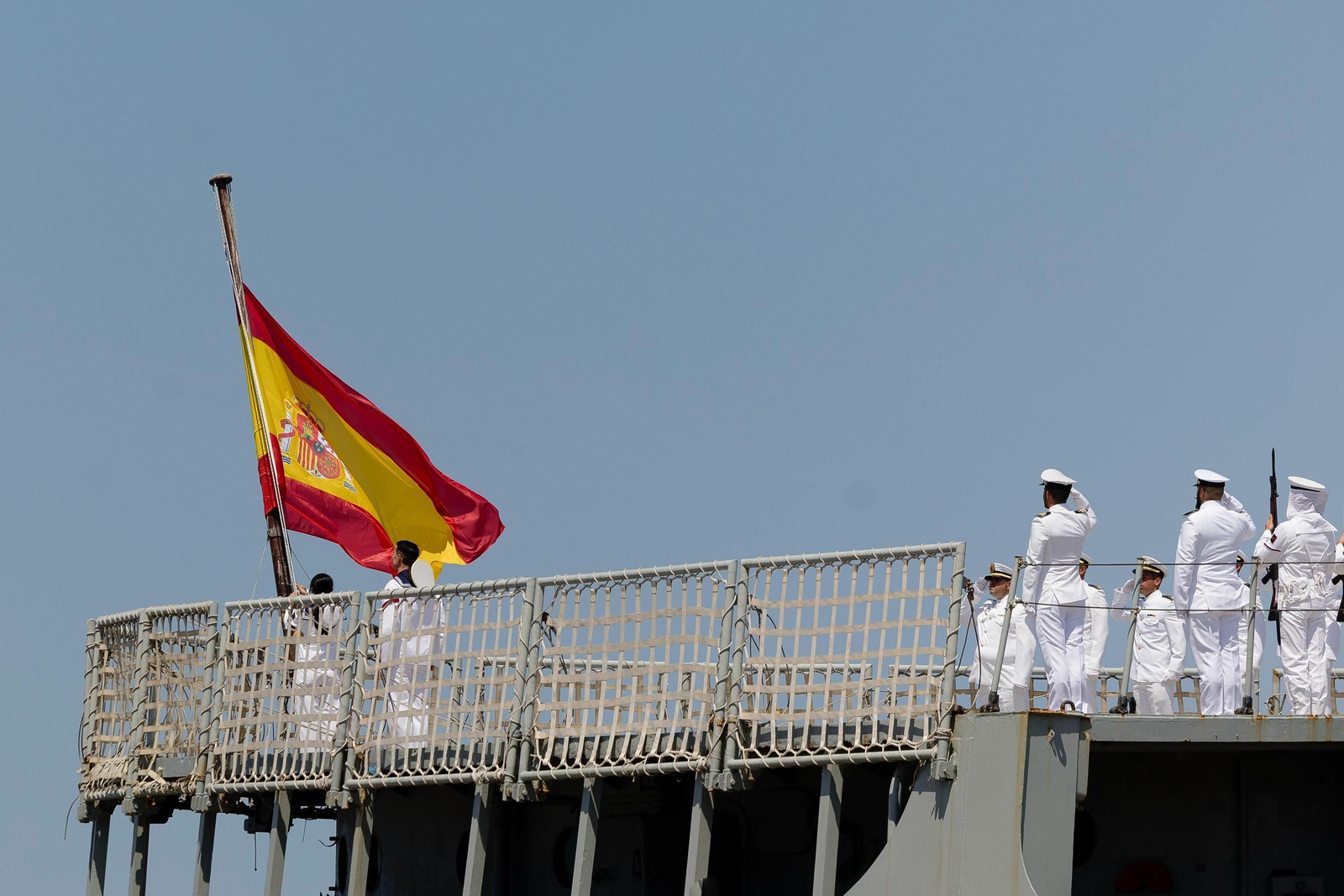 Las imagenes del acto de baja oficial del buque 'Contramaestre Casado' de la Armada