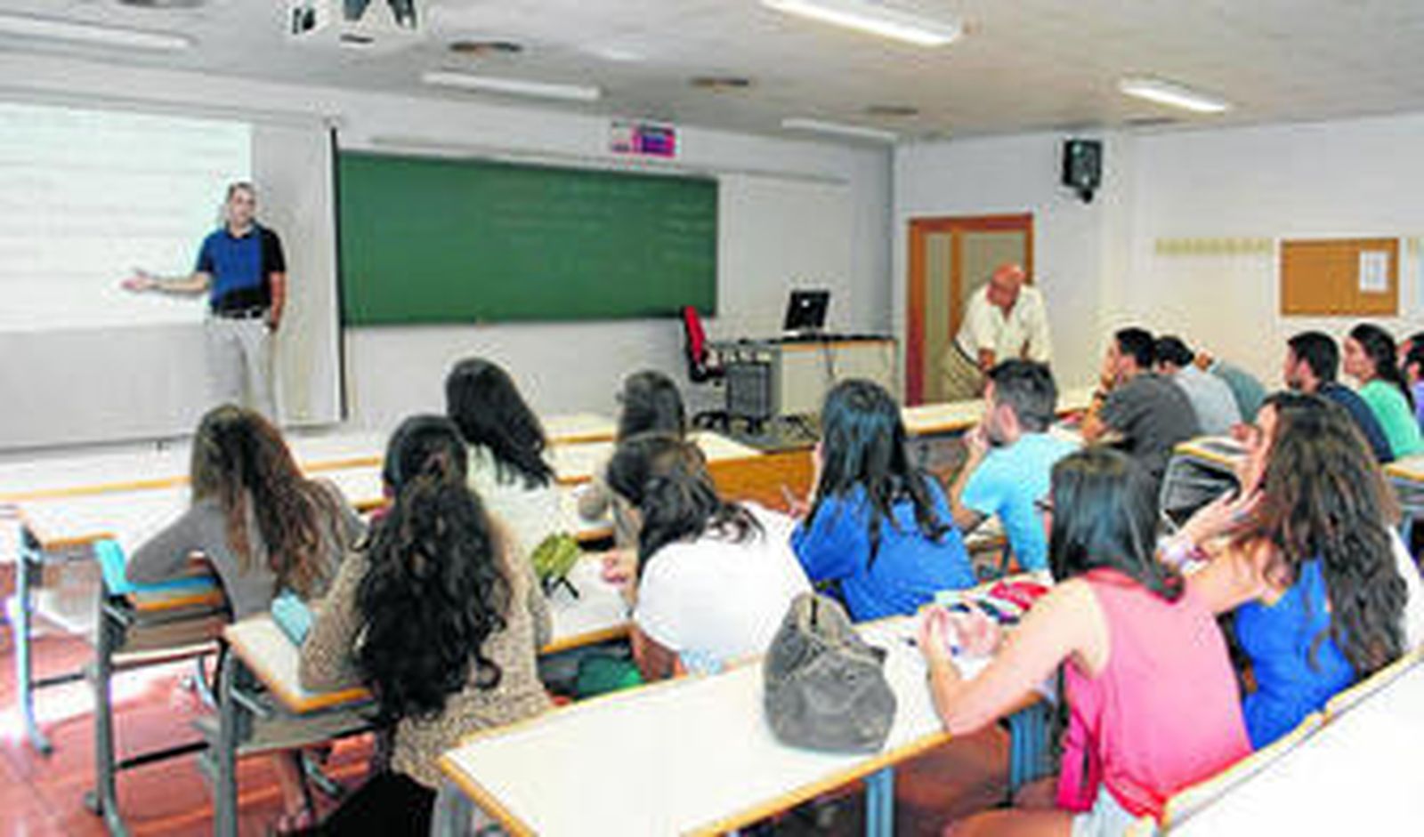 Esta formación pretende ayudar a los jóvenes en su futura vida laboral.