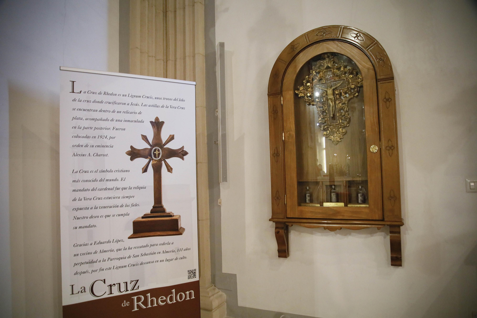 Así fue el Lignum Crucis en la Iglesia San Sebastián, en imágenes