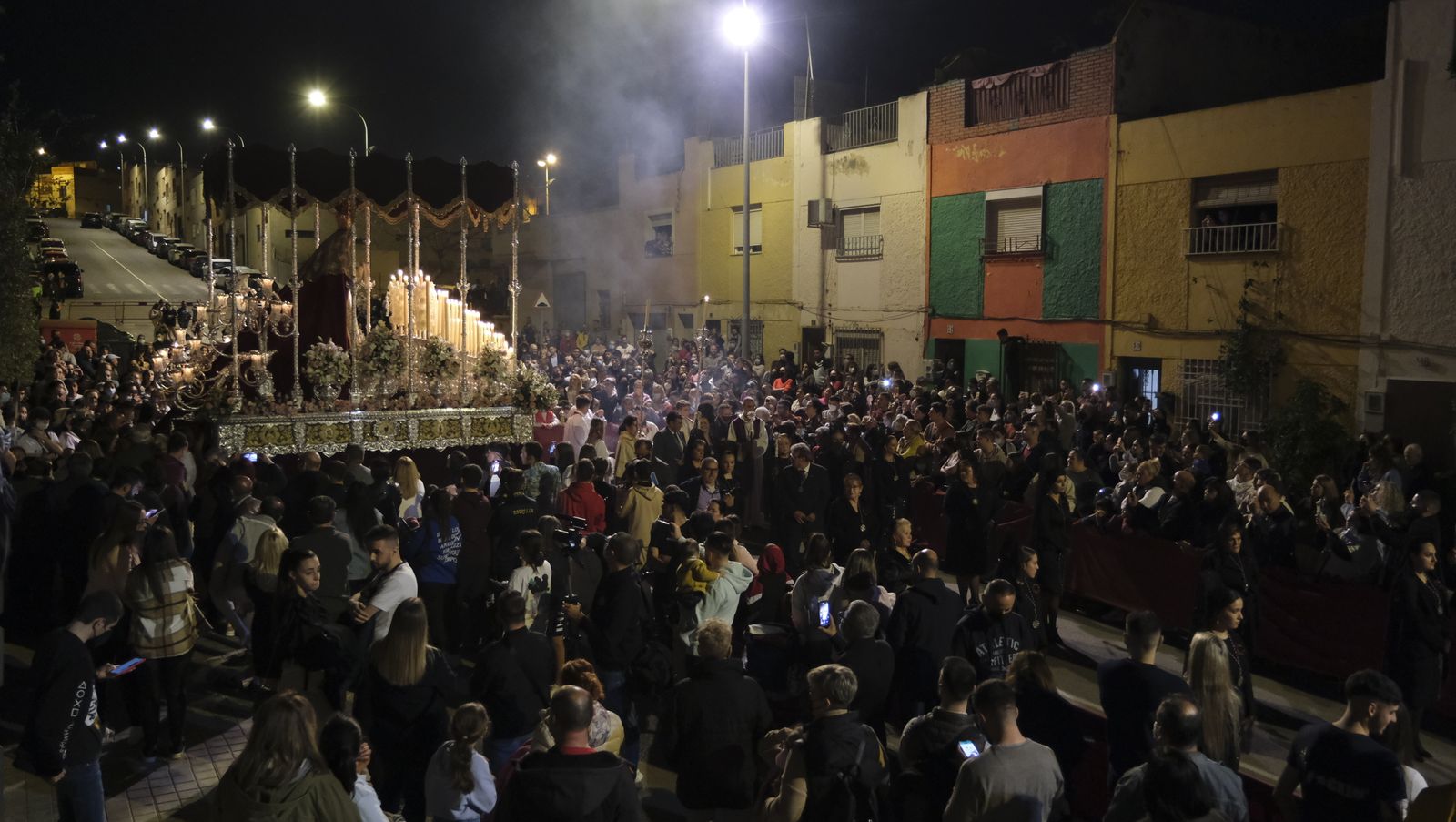 Fotogalería de la procesión de Unidad por el Barrio de Piedras Redondas. Almería