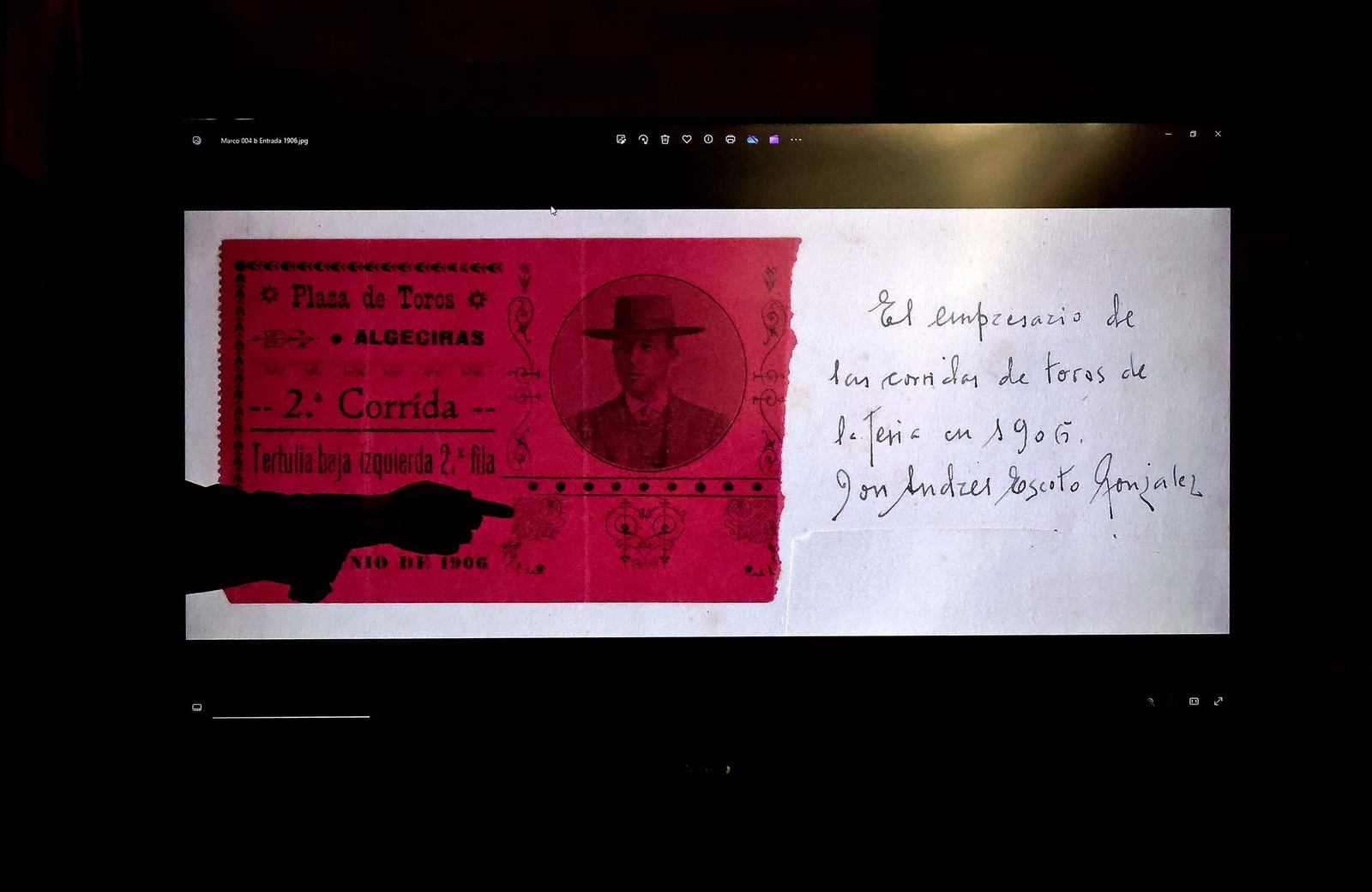 La exposición 'Los primeros 100 años de la Feria de Algeciras', en imágenes