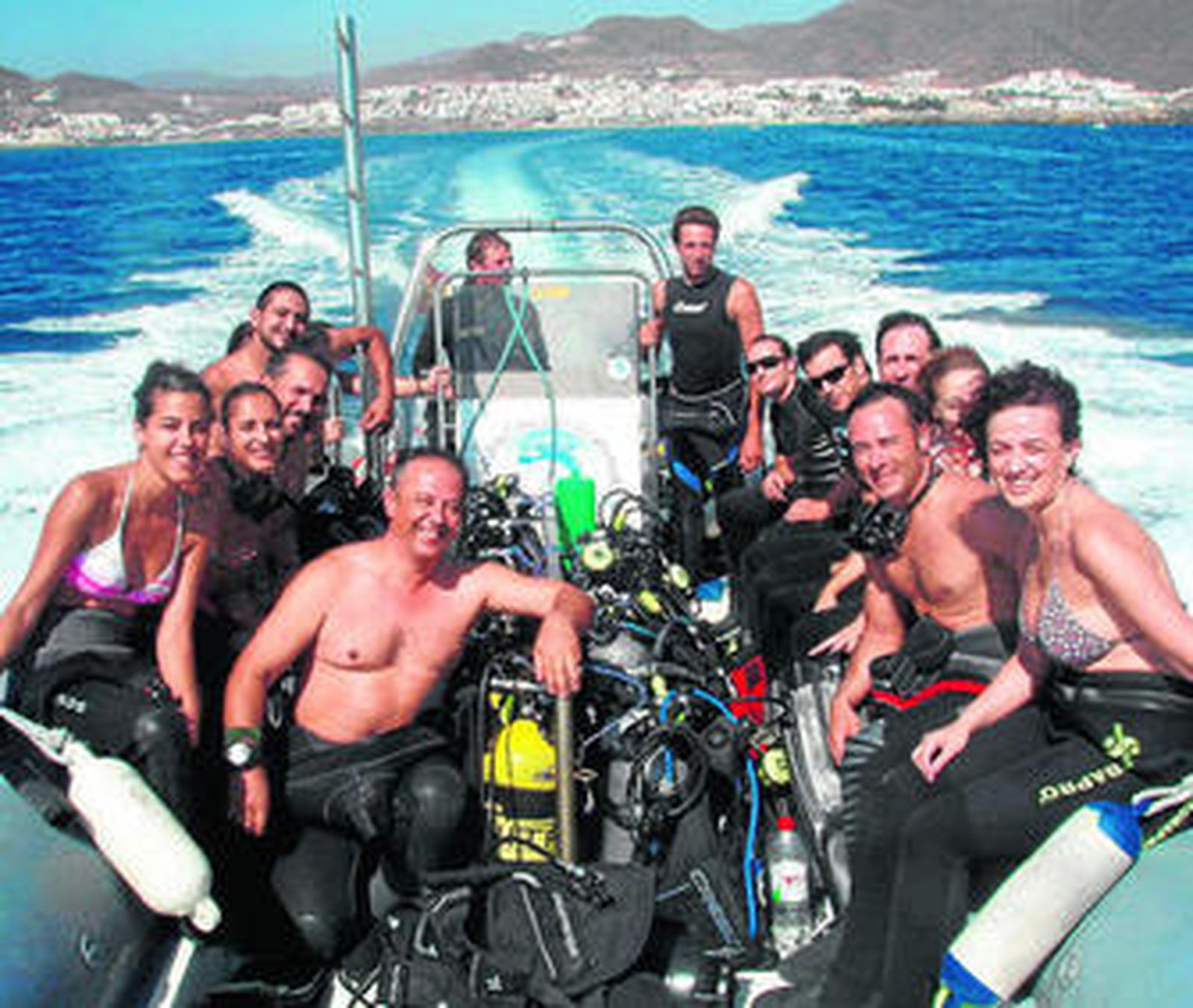 El grupo de Lújar en una salida al mar.