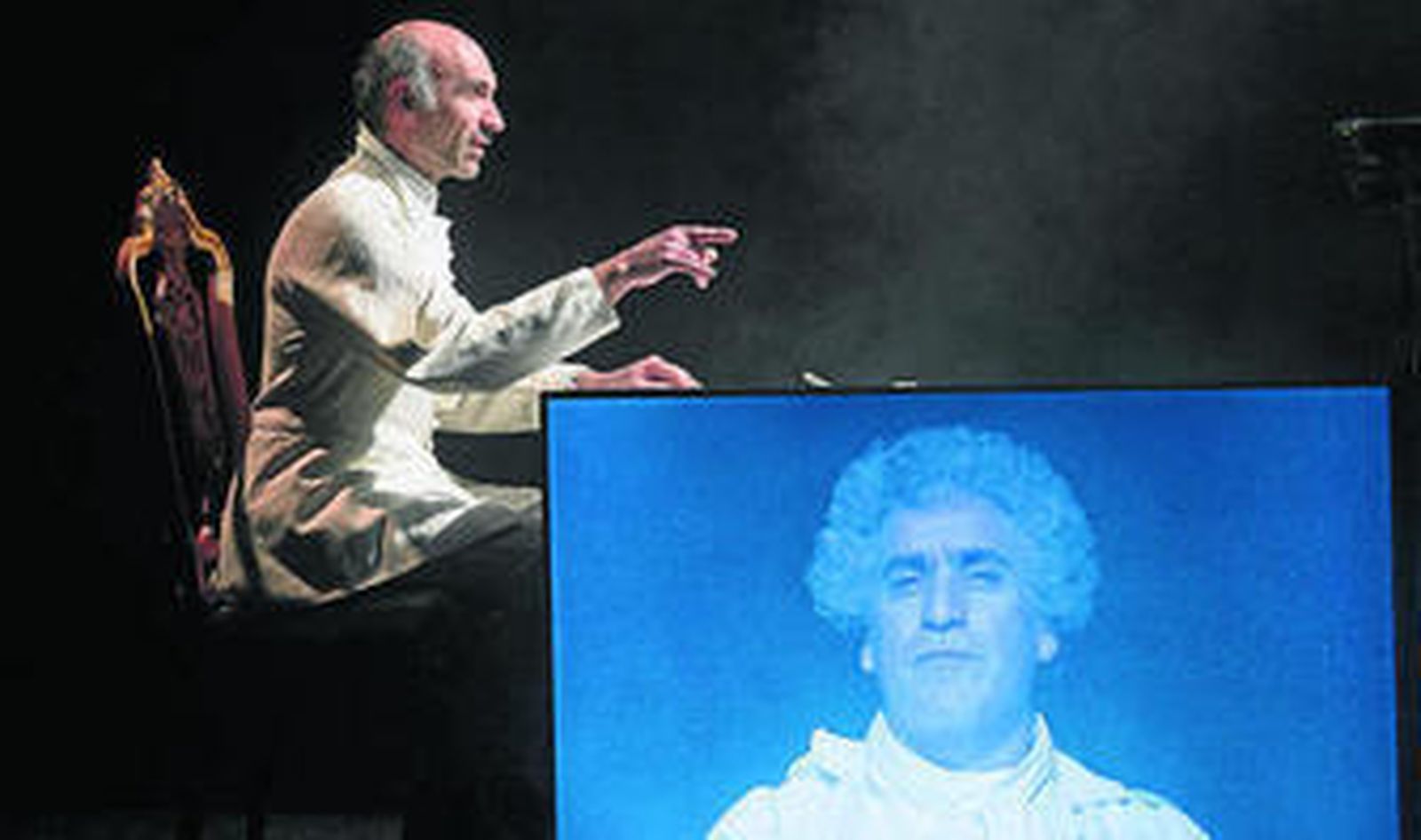 Ensayo general de la obra, ayer en el Teatro Duque-La Imperdible.