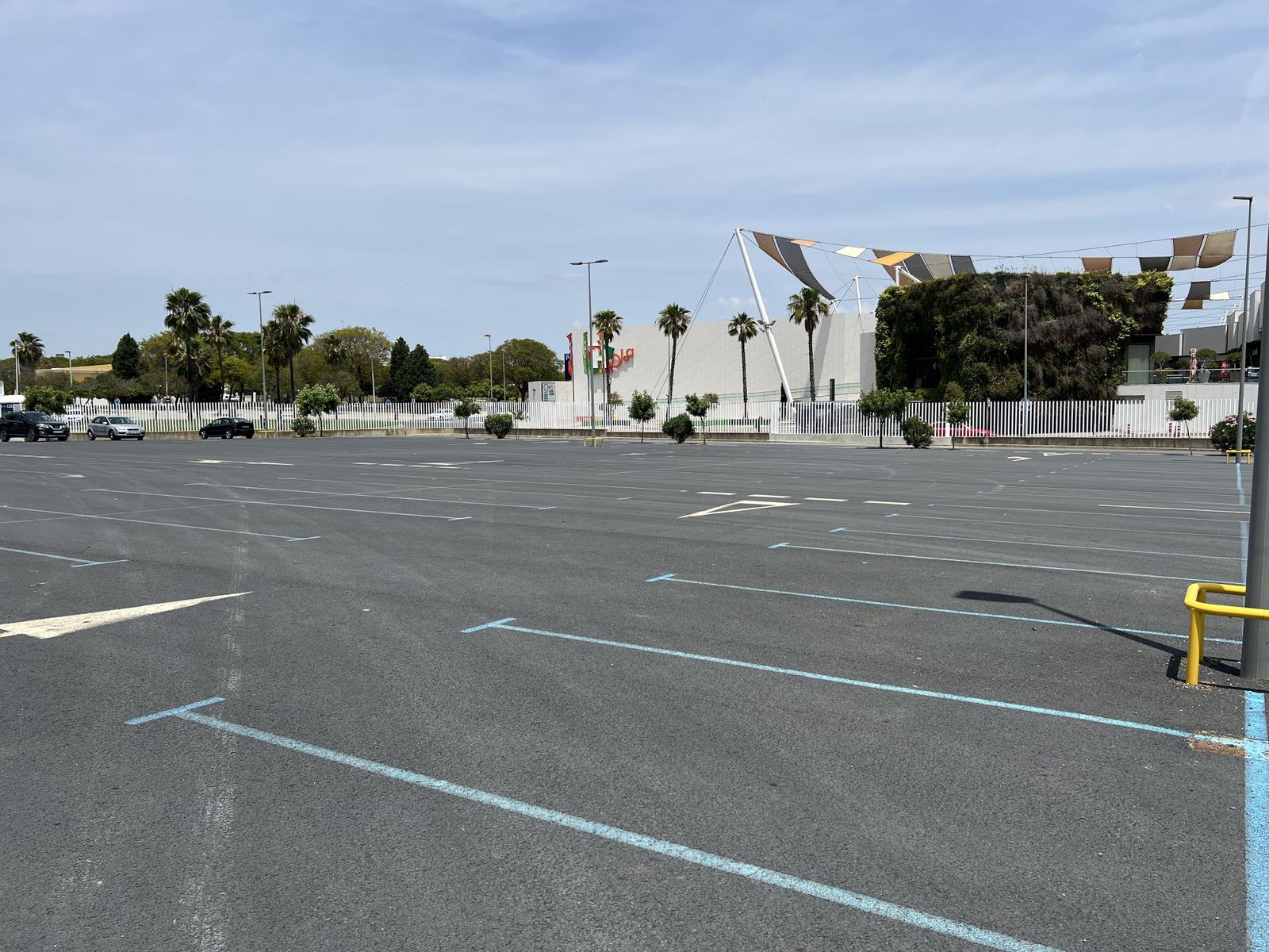 Así quedará el Campus del Carmen de la Universidad de Huelva tras la instalación de las placas solares