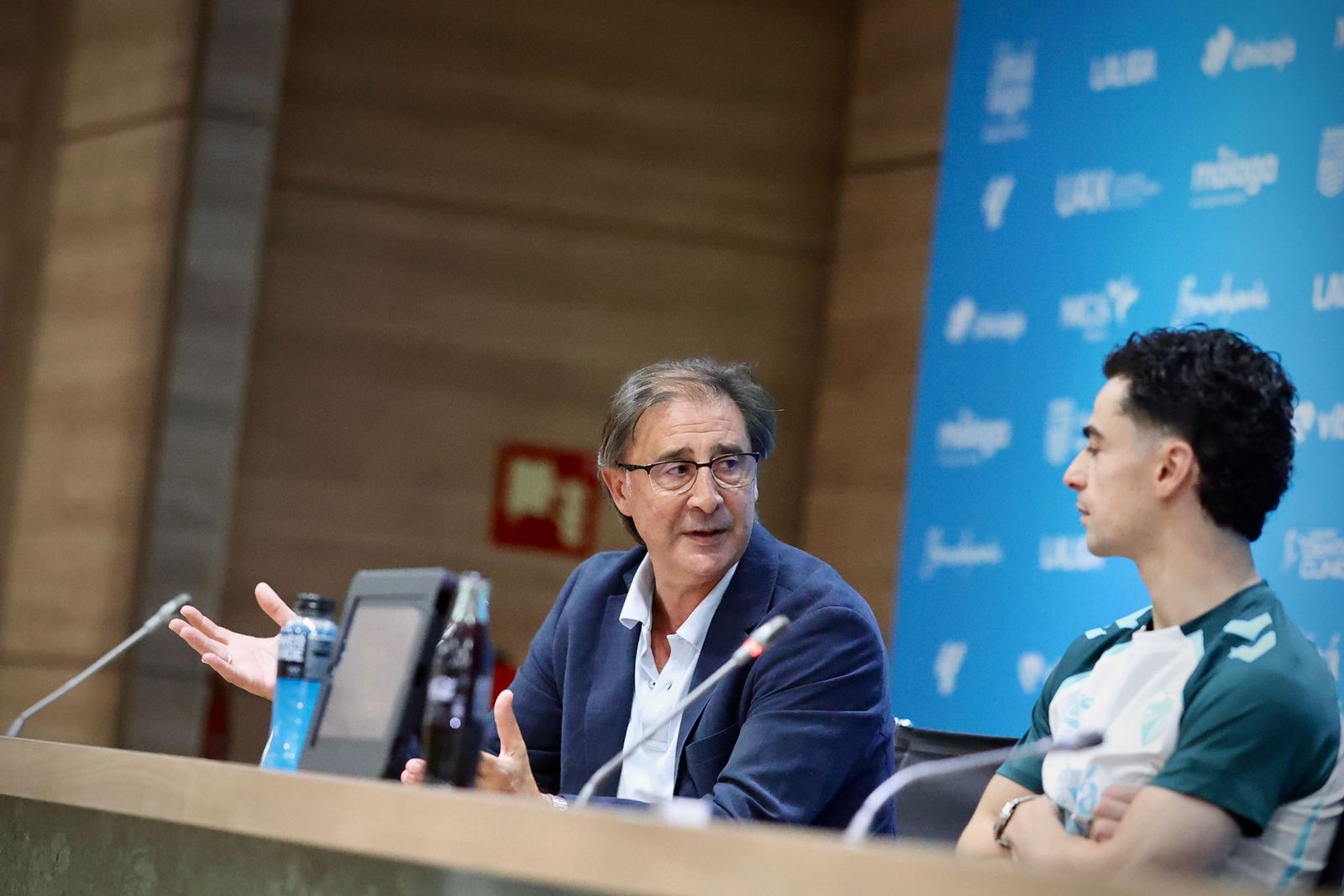 Las fotos de la presentación de Josué Dorrio con el Málaga CF