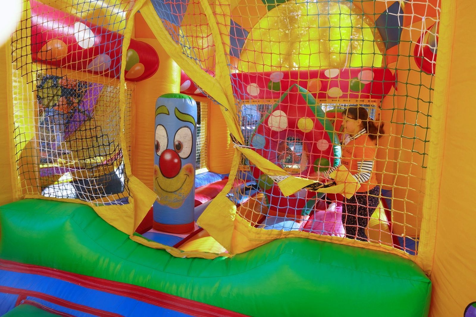 Cabra celebra el Día Internacional de la Infancia, en imágenes