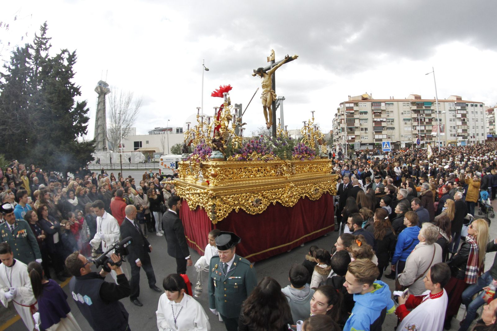 Las hermandades del Martes Santo, bajo amenaza de lluvia