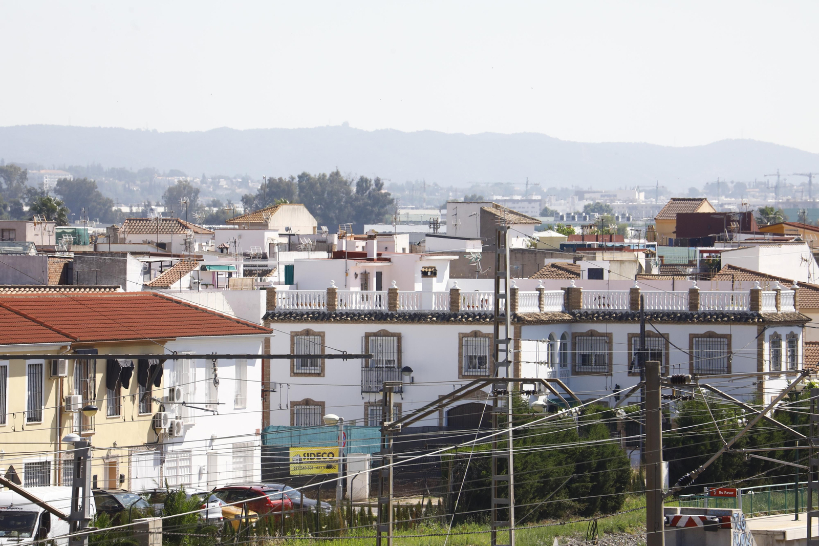 Un recorrido en fotografías por El Higuerón, uno de los barrios más pobres de Córdoba
