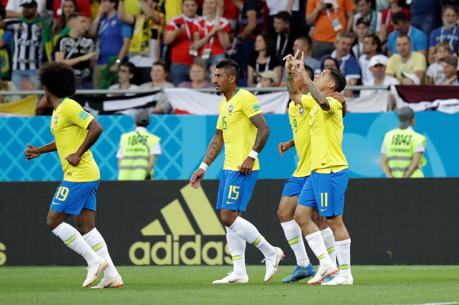 Las imágenes del Brasil-Suiza