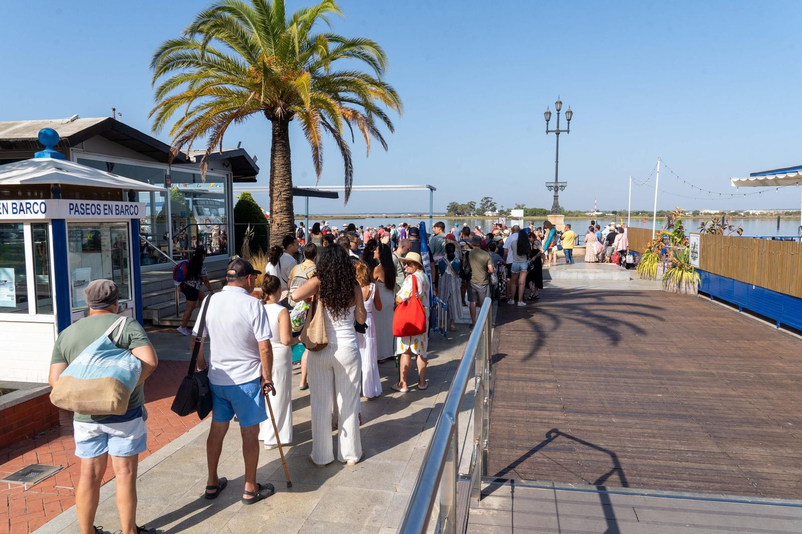 Imágenes de El Muelle de Levante, punto de partida de la mítica Canoa de Punta Umbría
