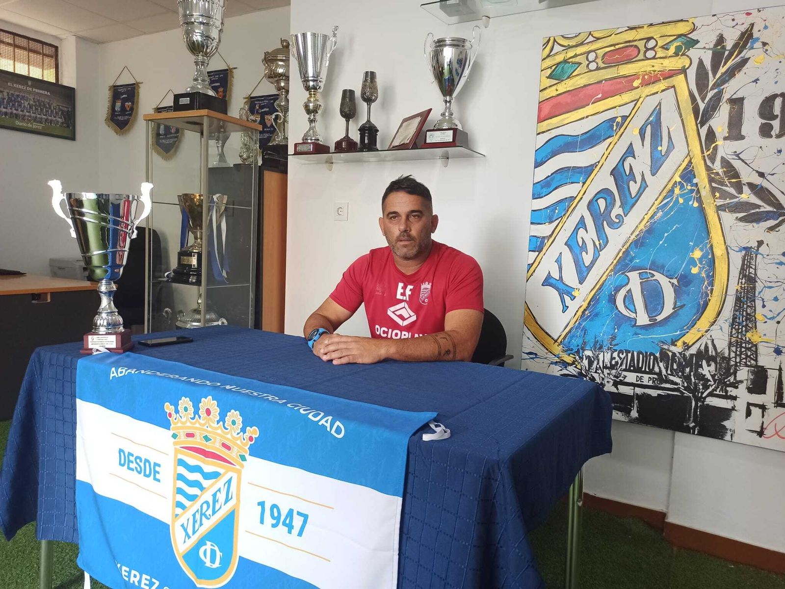 Emilio Fajardo, en la sede del Xerez CD este viernes tras conocer el sorteo de la Copa RFEF.