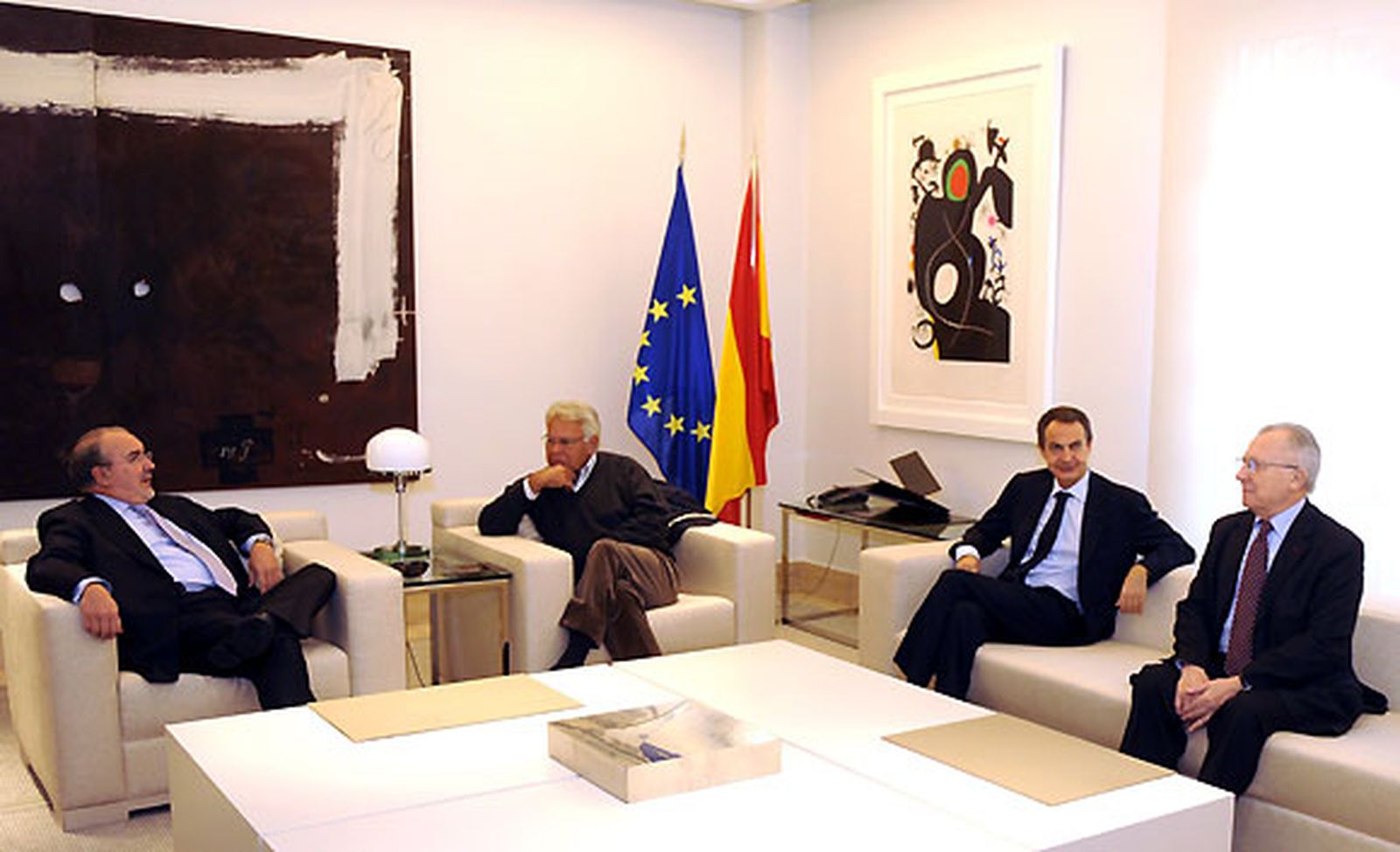 Cumbre de 'sabios' para salir de la crisis