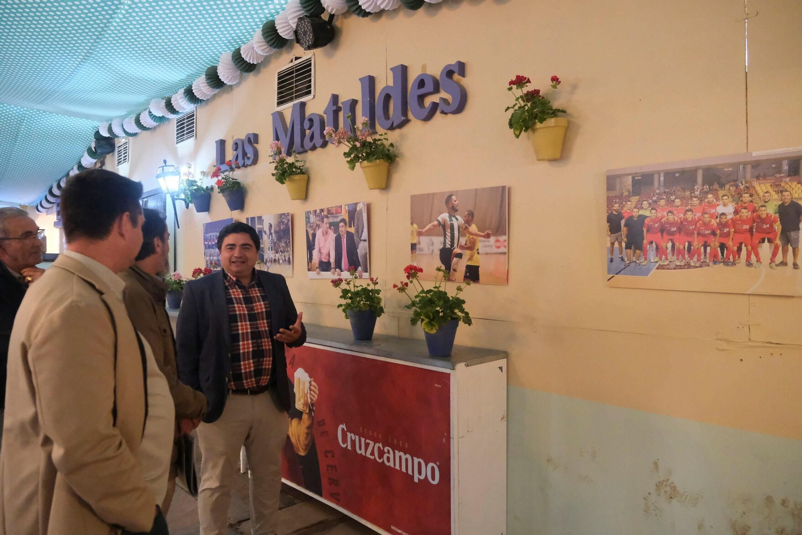 La exposición fotográfica por el décimo aniversario del Córdoba Futsal, en imágenes