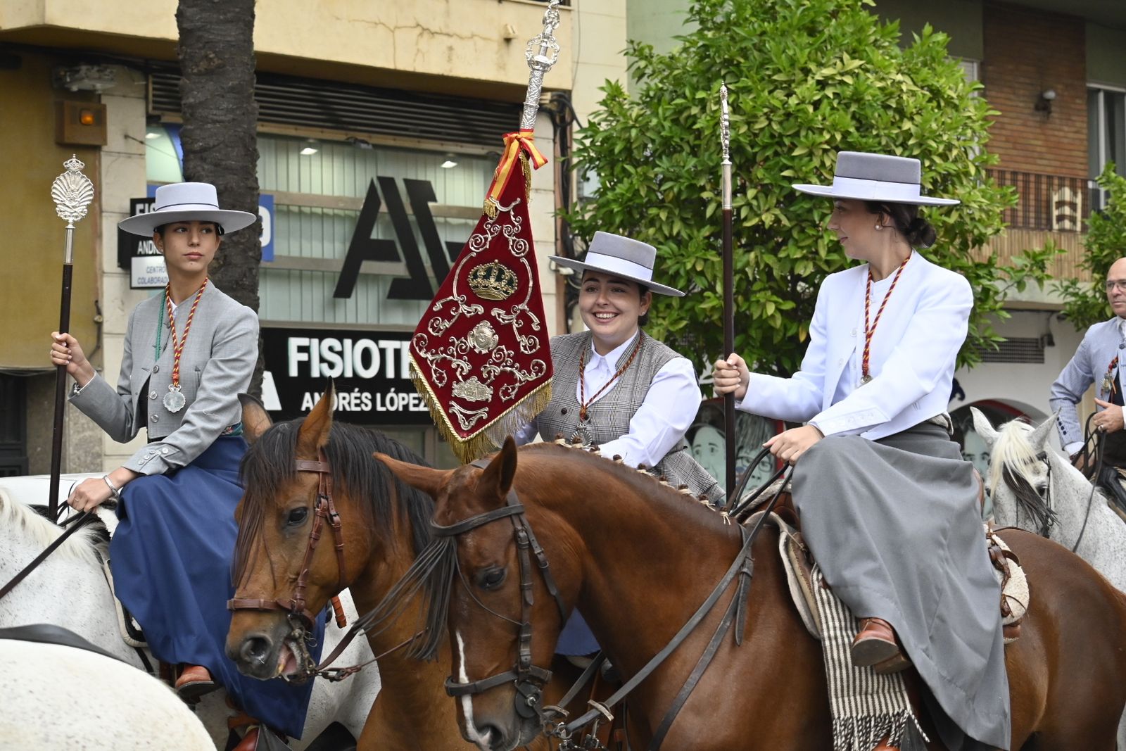 El Rocío 2023: Imágenes de los peregrinos de la Hermandad de Emigrantes