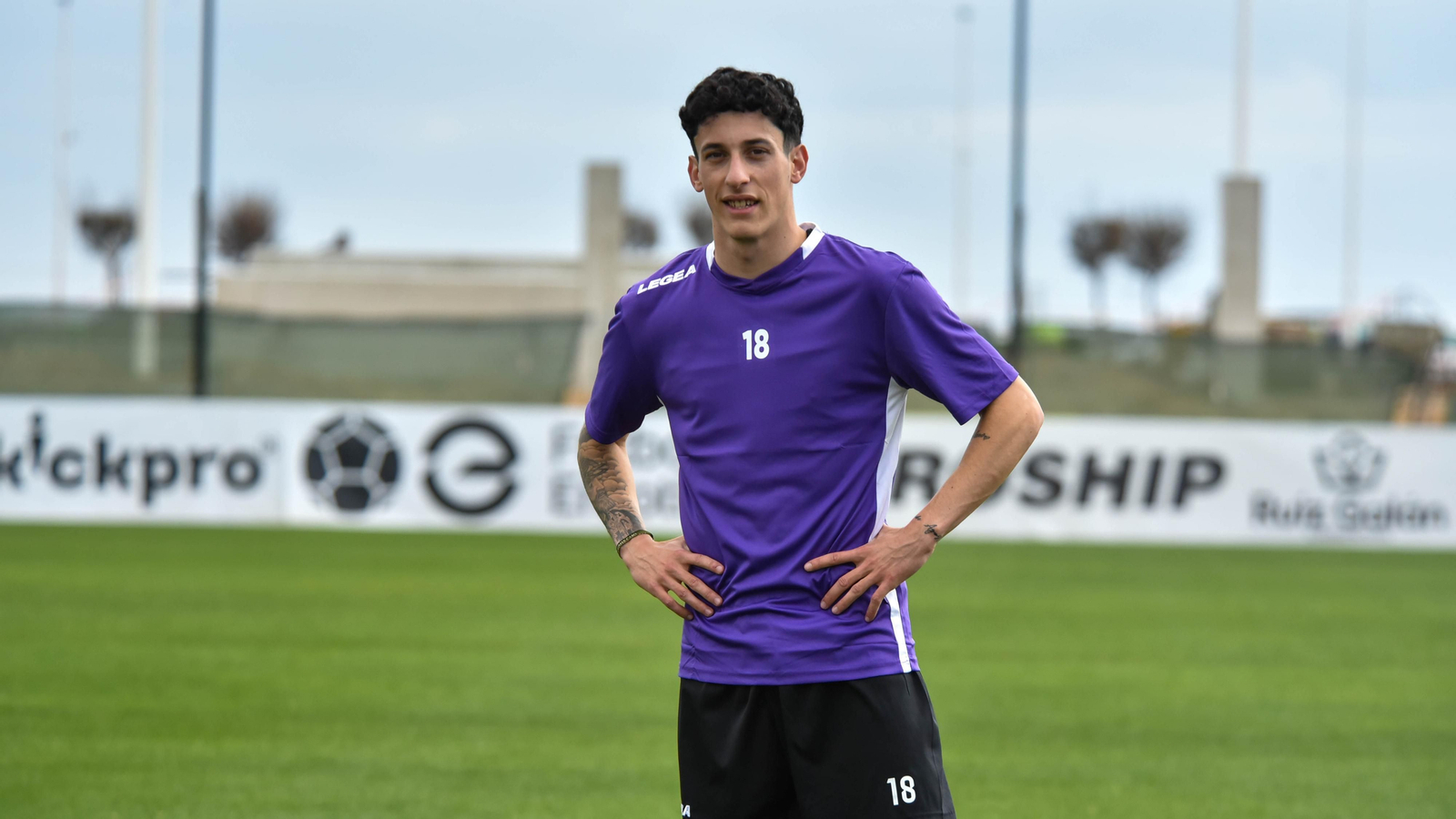 Las fotos del primer entrenamiento de Moi Parra con la Balona