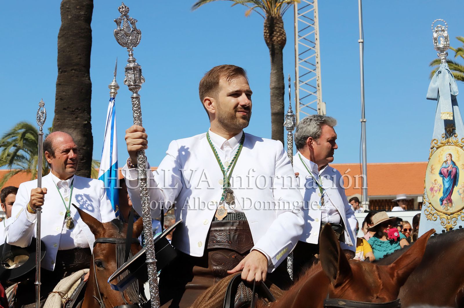 Imágenes de la Hermandad del Rocío de Huelva en su salida. Rocío 2019