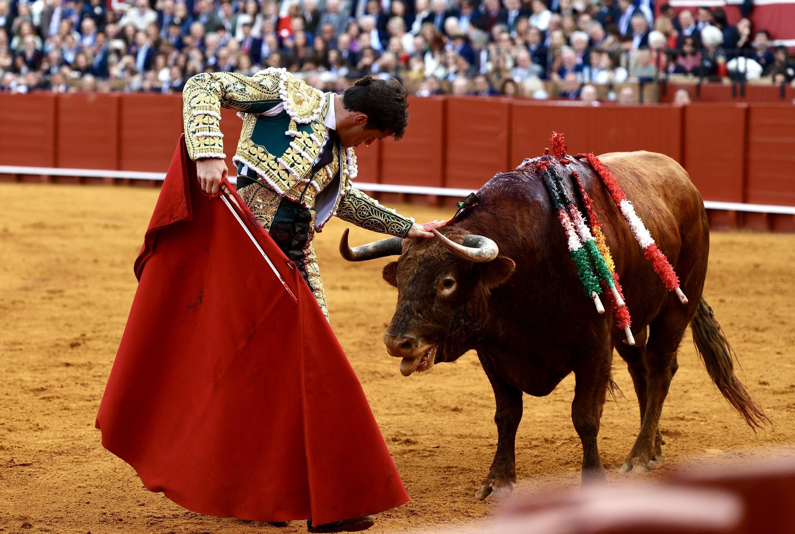 Corrida de toros del Domingo de Resurrección en Sevilla