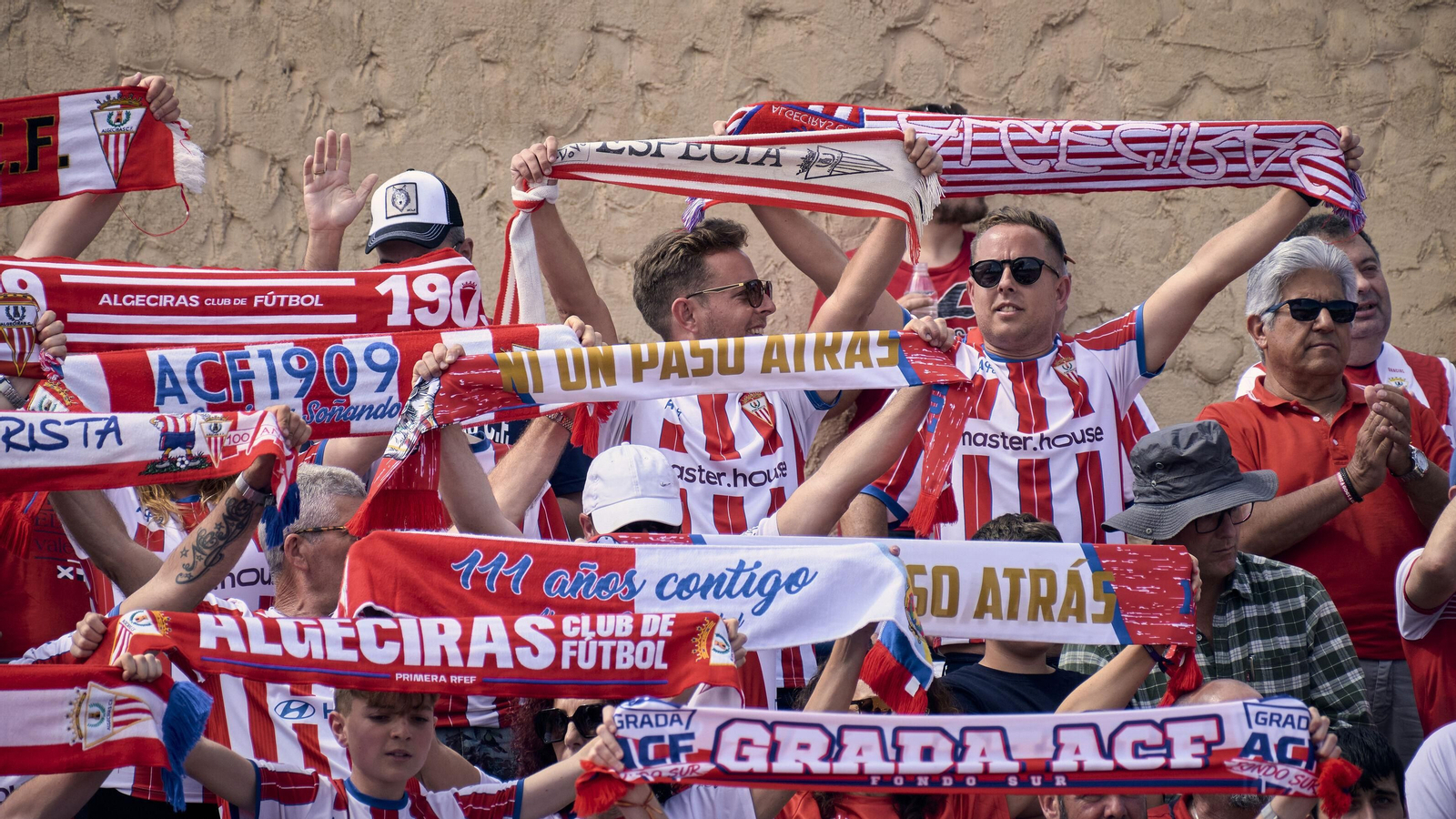 Las fotos de la afición del Algeciras en San Fernando