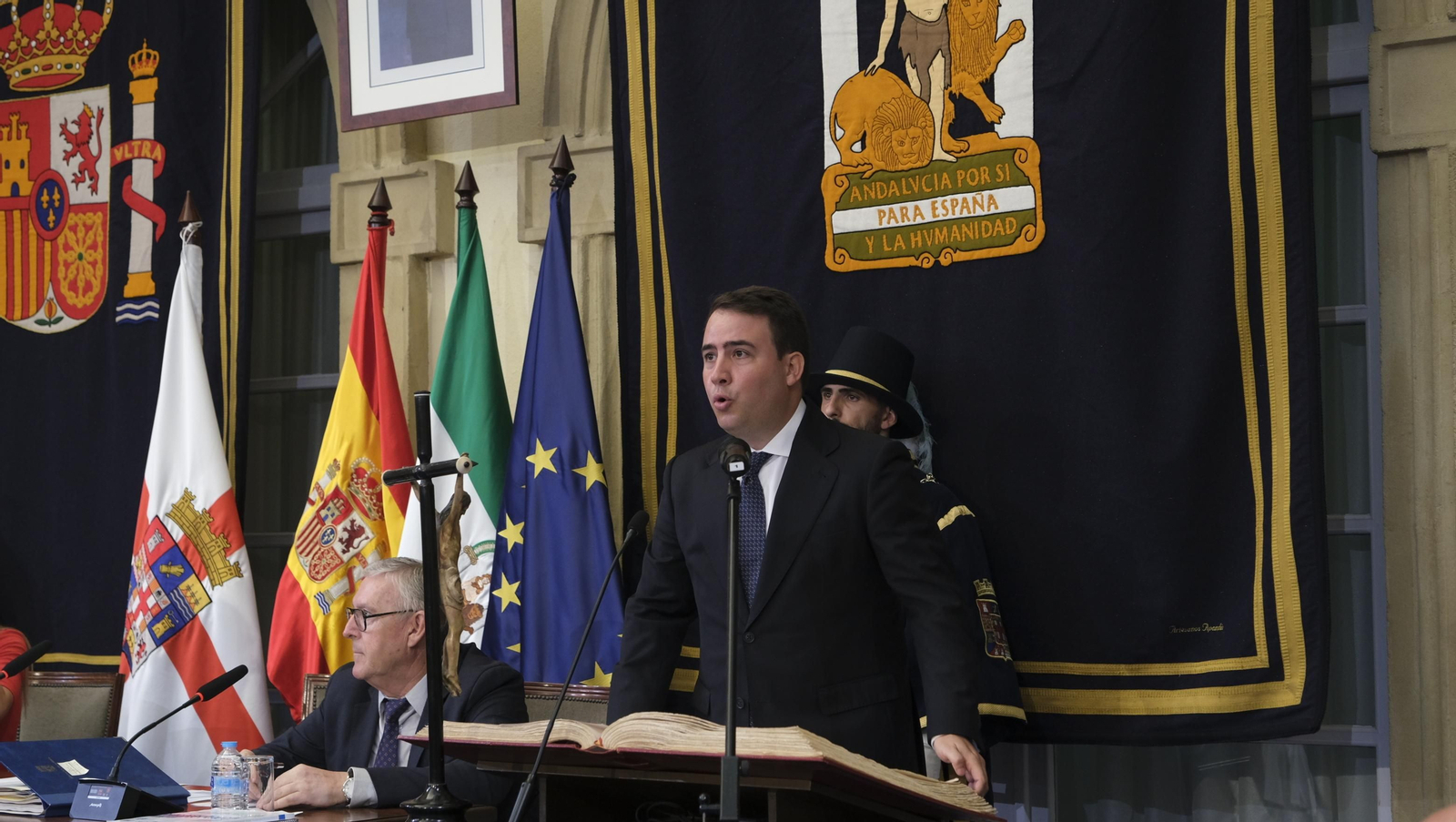 Imágenes del acto de constitución de la Diputación de Almería