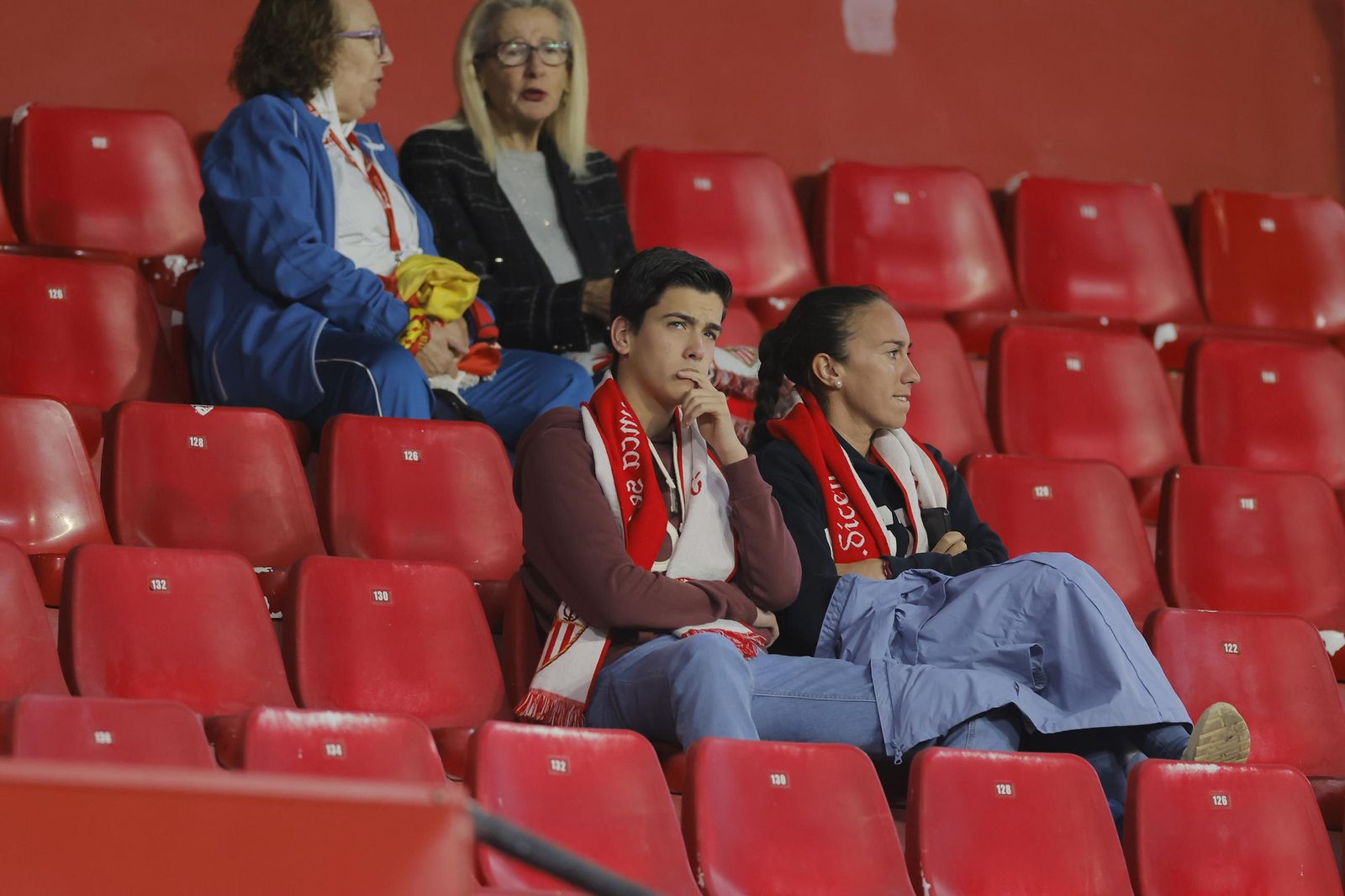 Búscate en las fotos del Sevilla fc - Osasuna