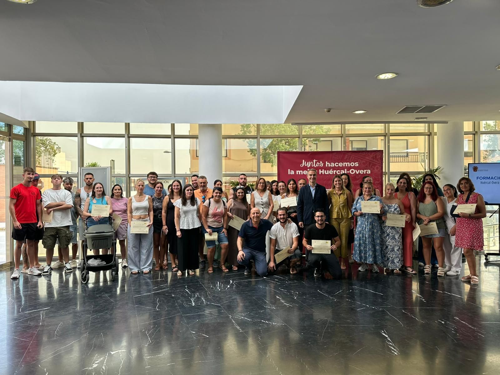 Imagen de archivo de entrega diplomas Programa Formación y Empleo