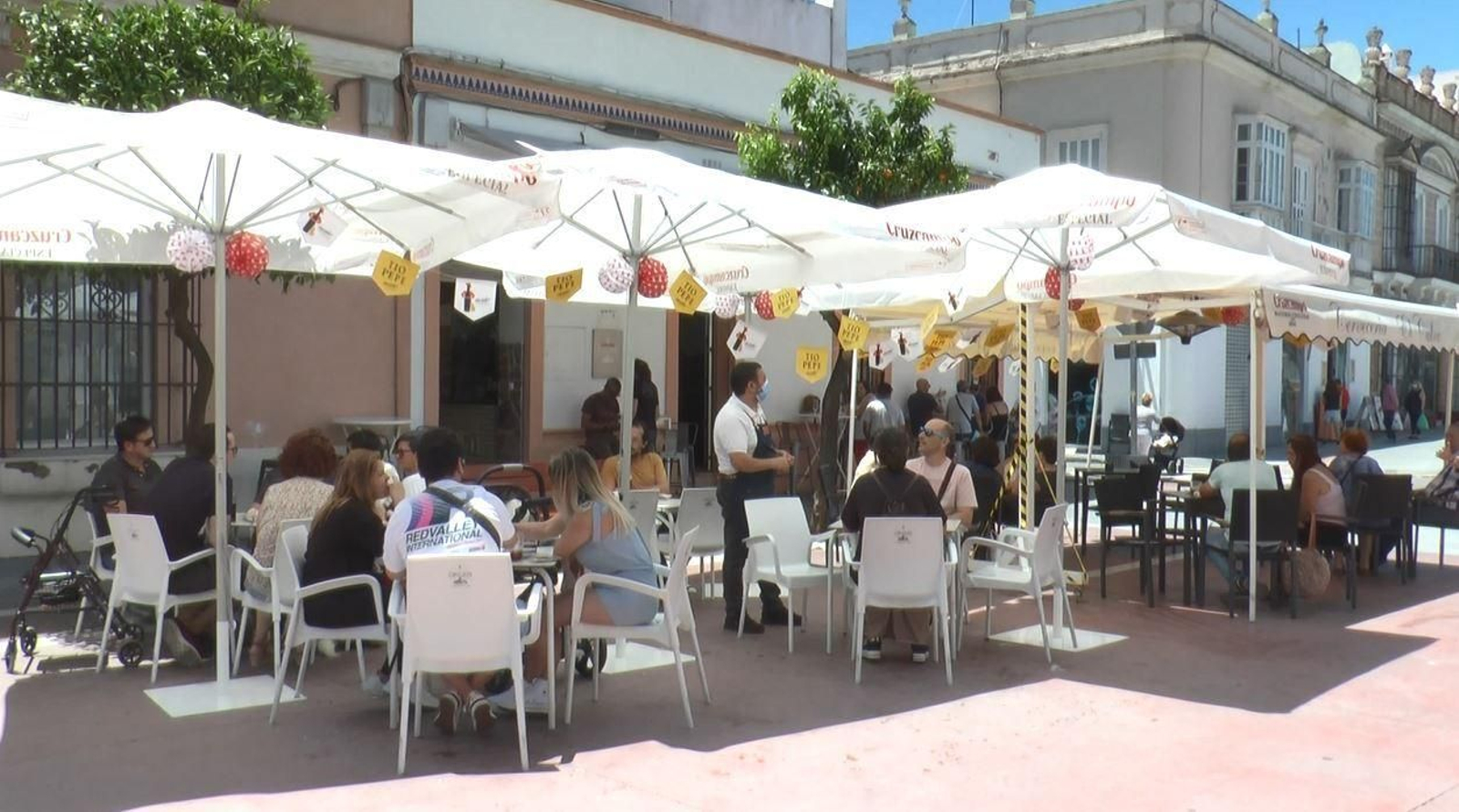 Terraza del Bar 'El calvo', el pasado fin de semana