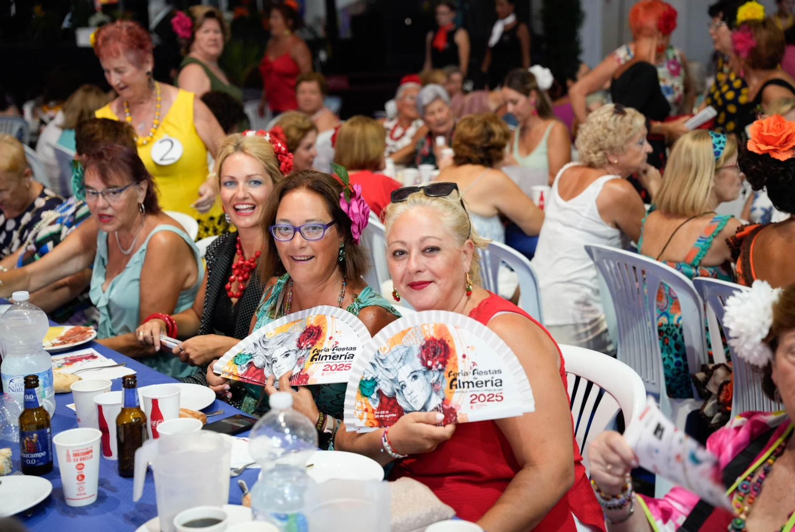 Las fotos de la comida de homenaje a la mujer en la Feria de Almería