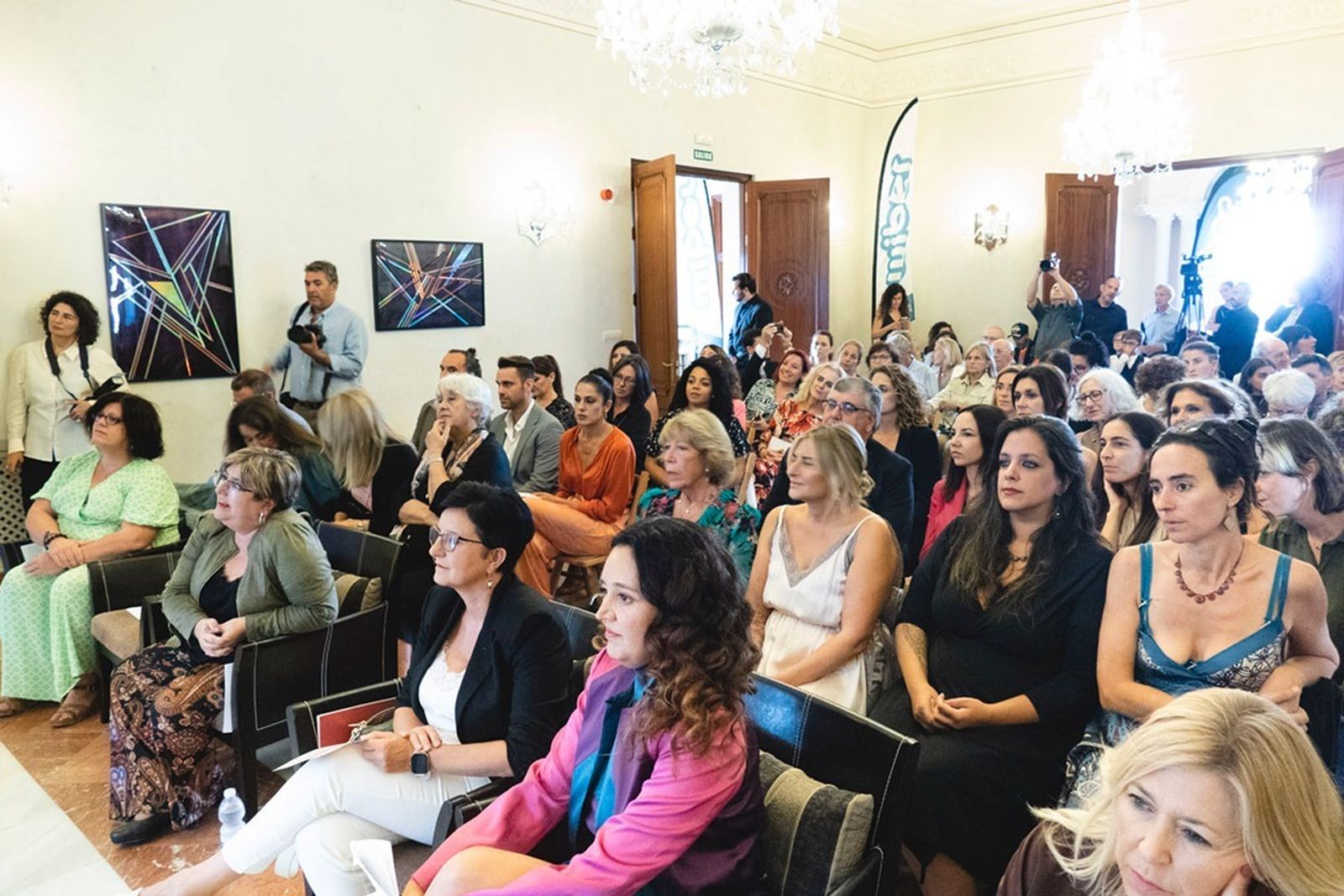 Este foro tiene como objetivo visibilizar y potenciar el liderazgo femenino en ambos sectores profesionales estratégicos para Andalucía.