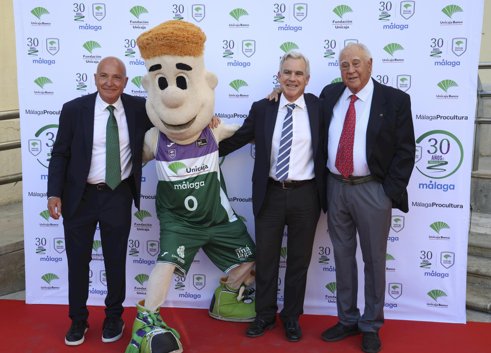 La gala del 30 aniversario de la unión Caja de Ronda-Maristas, en fotos