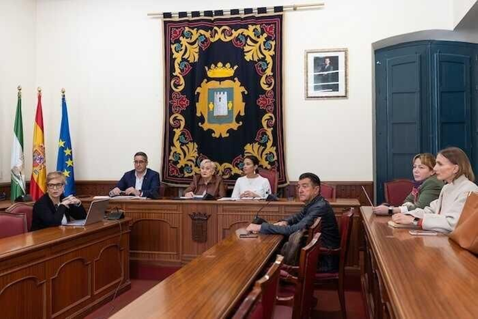 En todos los casos son servicios relacionados con el turismo y la hostelería